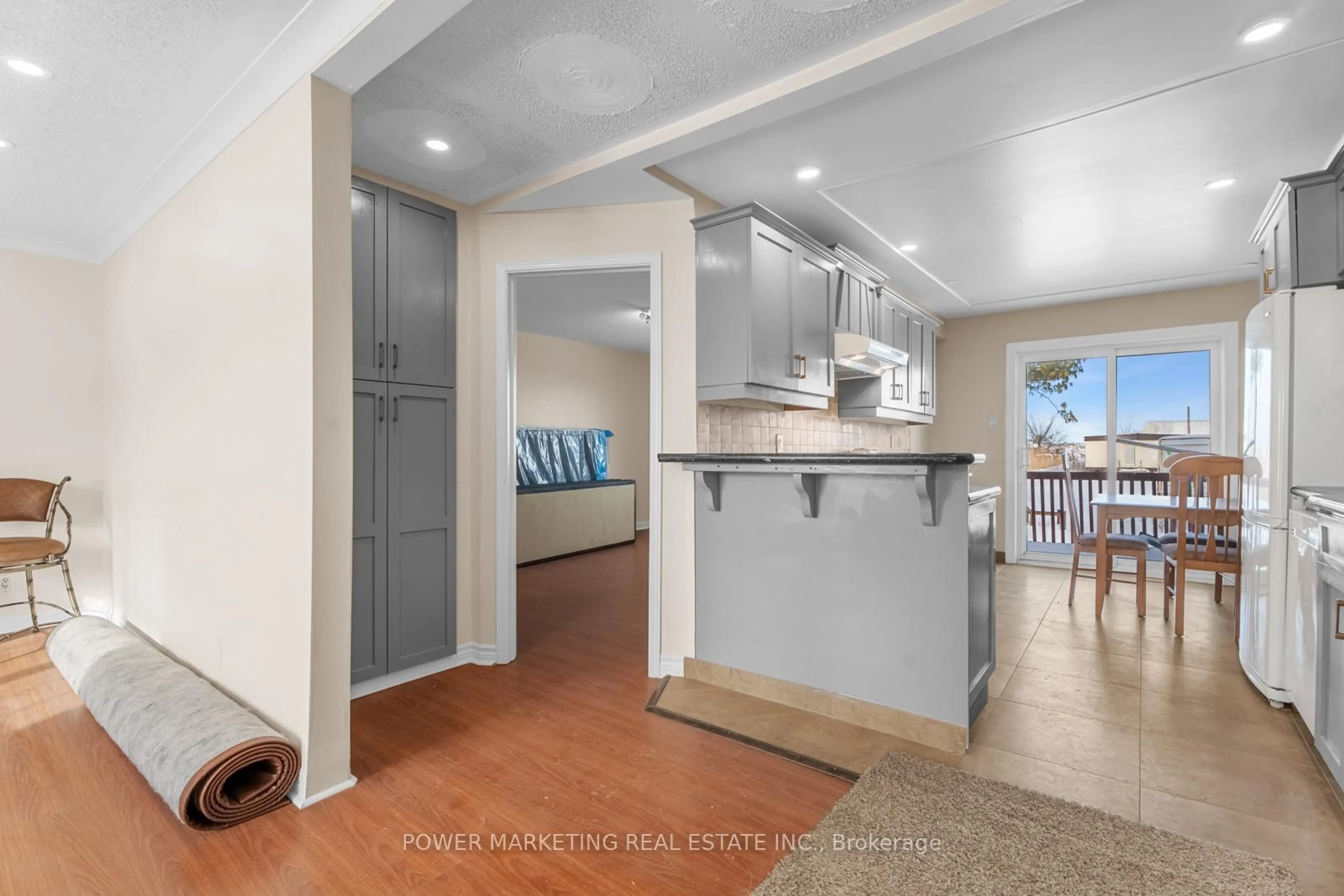 Open concept kitchen, ceramic/tile floor for 5409 BOUNDARY Rd, Ottawa Ontario K4B 1P6