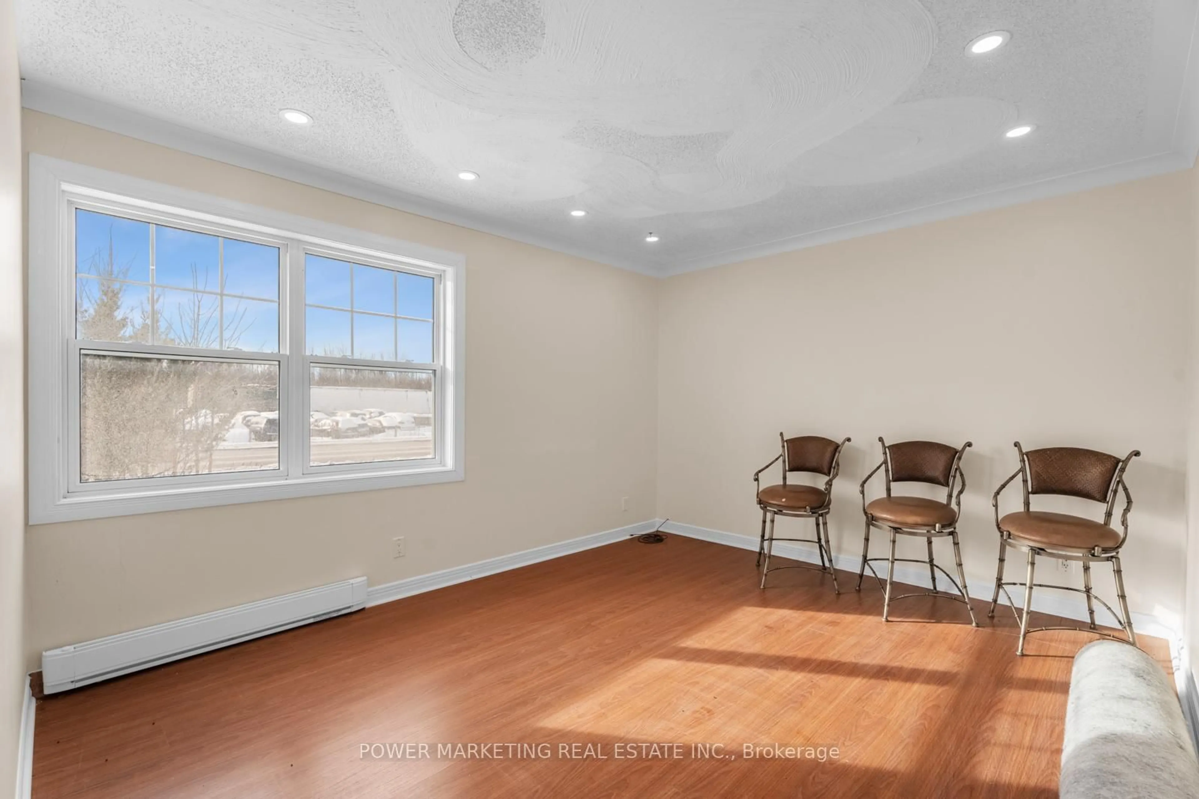 A pic of a room for 5409 BOUNDARY Rd, Ottawa Ontario K4B 1P6