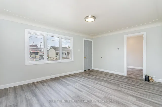 Additional property image - 80 Glennie Ave