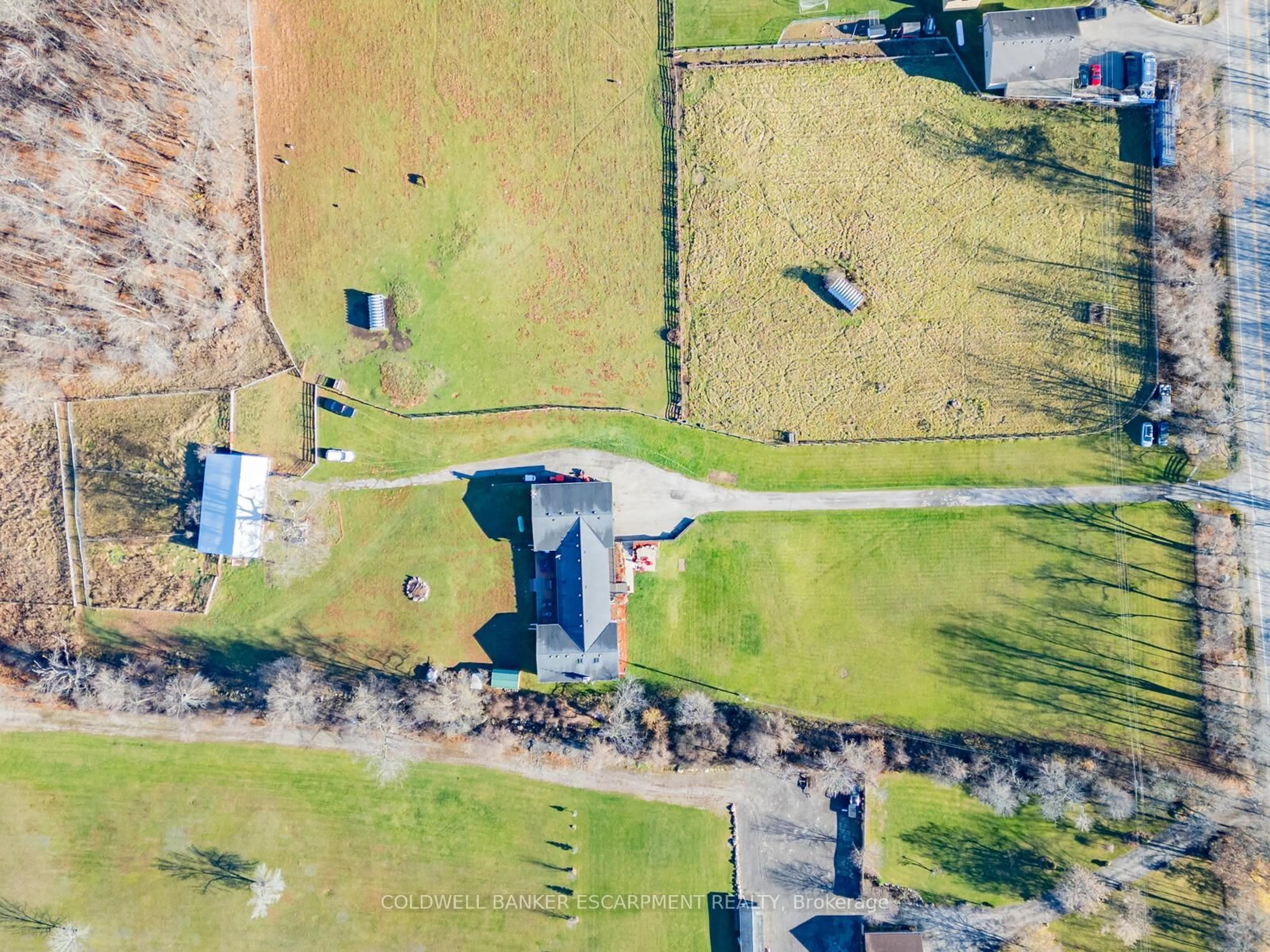 A pic from outside/outdoor area/front of a property/back of a property/a pic from drone, unknown for 9630 Wellington Rd 42 Rd, Erin Ontario L7G 4S8