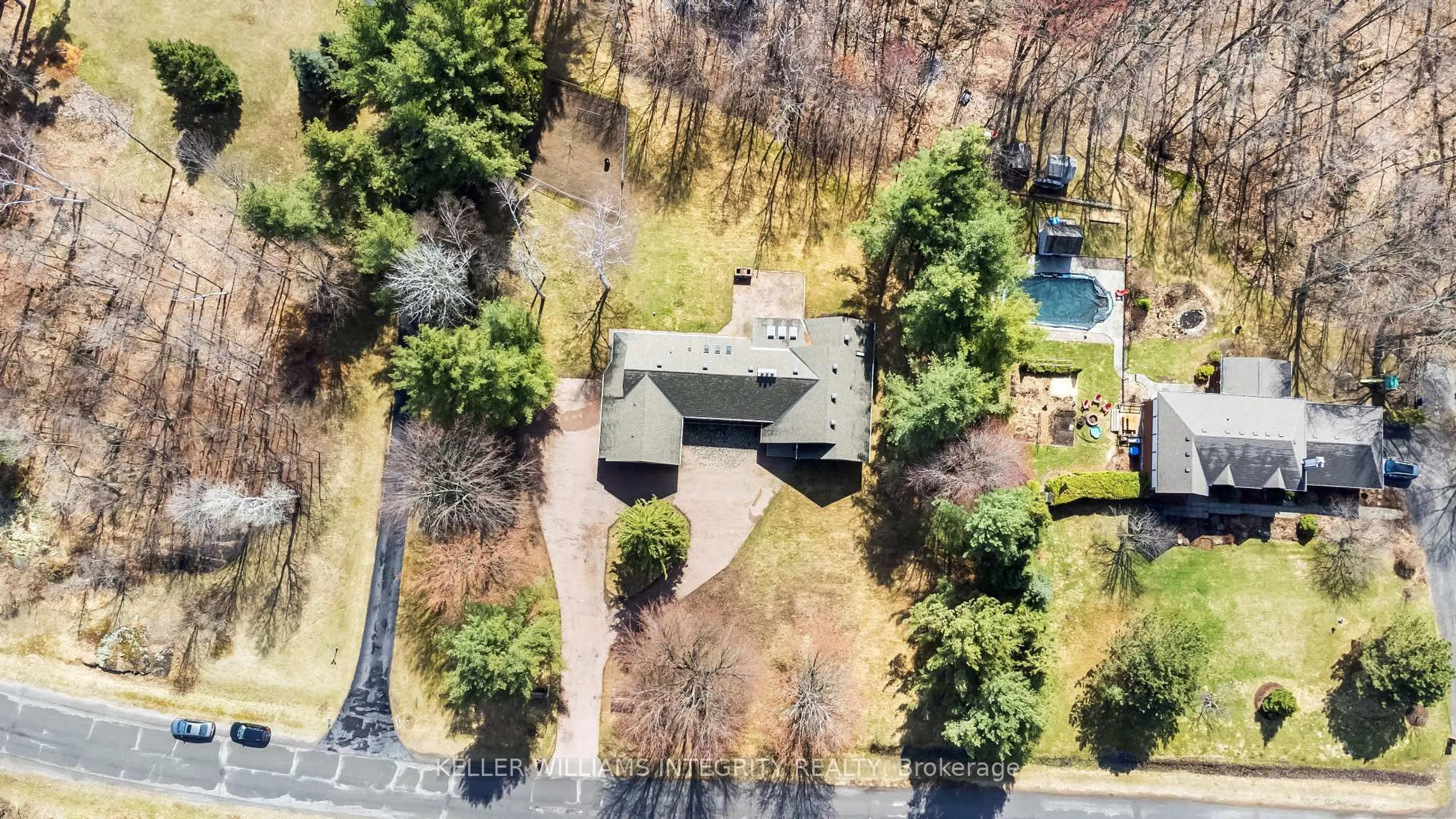 A pic from outside/outdoor area/front of a property/back of a property/a pic from drone, street for 108 Margaret Anne Dr, Carp Ontario K0A 1L0