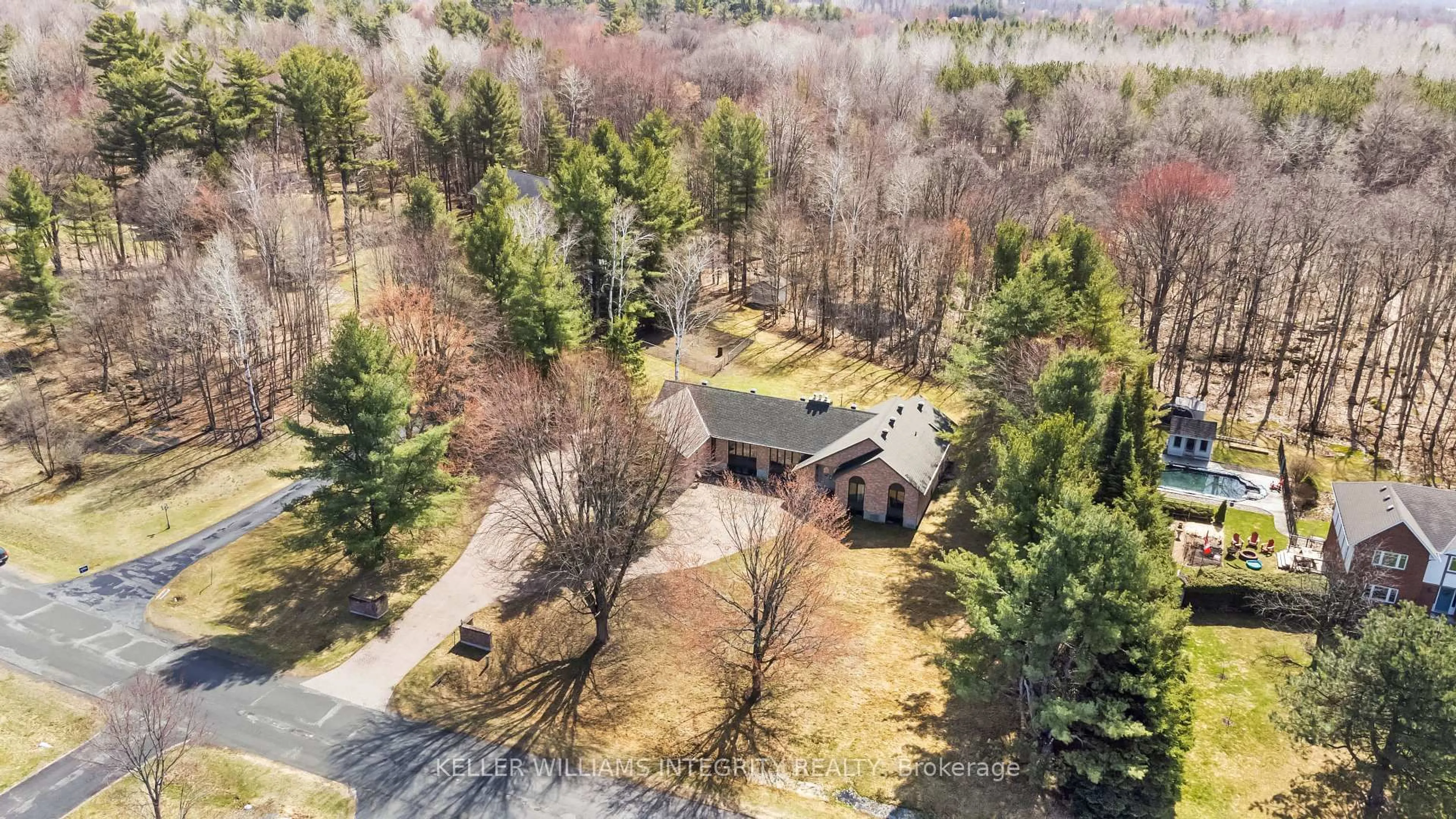 A pic from outside/outdoor area/front of a property/back of a property/a pic from drone, unknown for 108 Margaret Anne Dr, Carp Ontario K0A 1L0