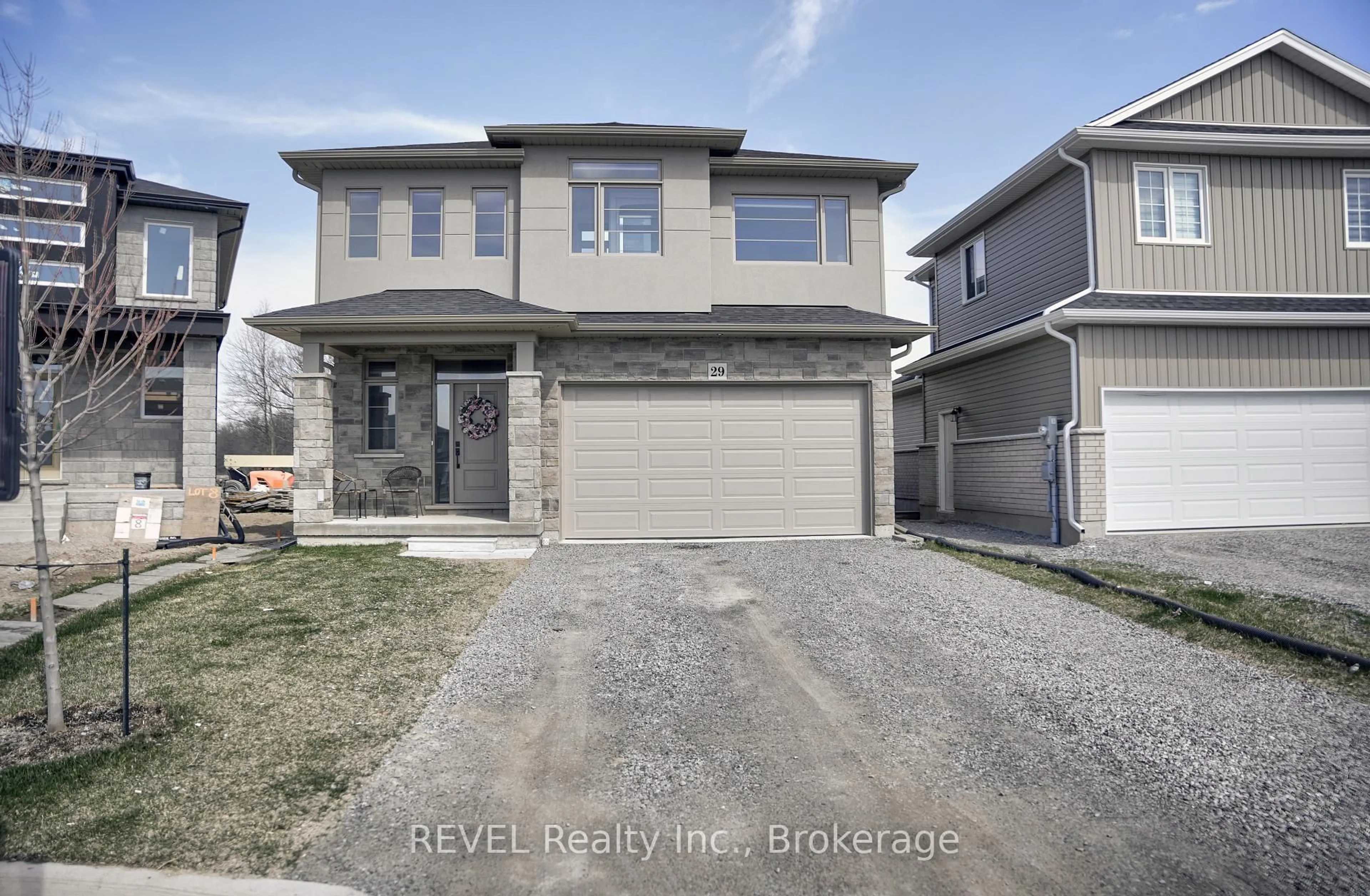 Unknown for 29 Elvira Way, Thorold Ontario L2V 0M7