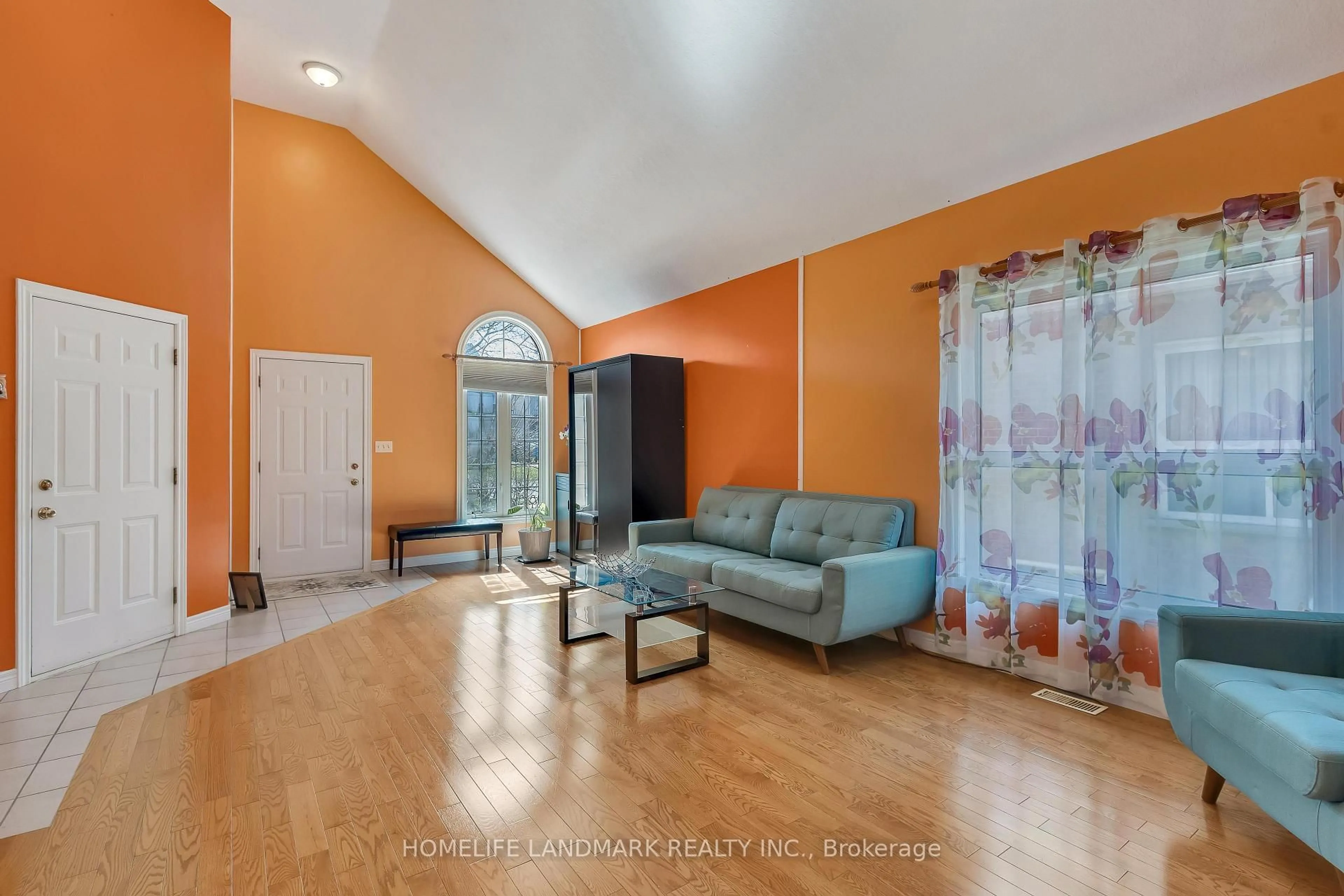 Living room with furniture, unknown for 402 Woodrow Dr, Waterloo Ontario N2T 2T5