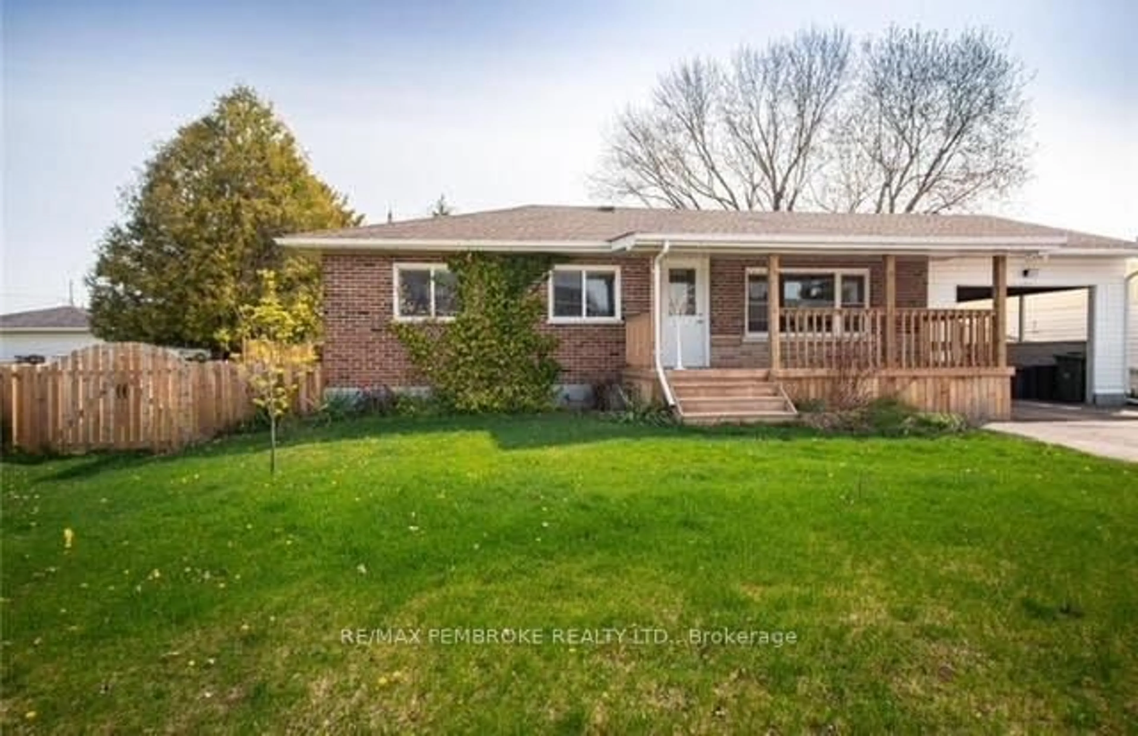 Home with brick exterior material, street for 18 Ethel St, Petawawa Ontario K8H 2C1