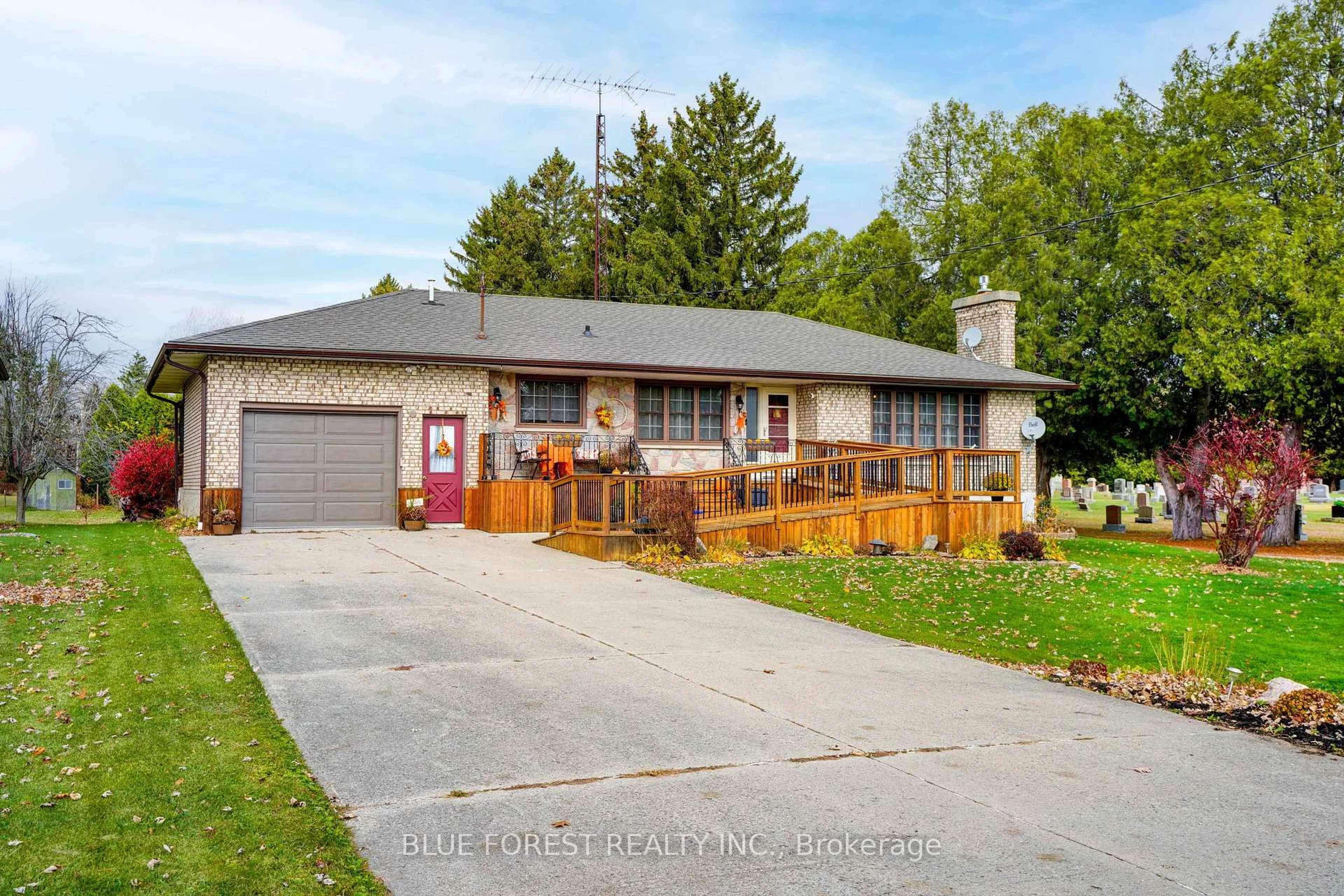 Unknown for 24898 Pioneer Line, West Elgin Ontario N0L 2P0