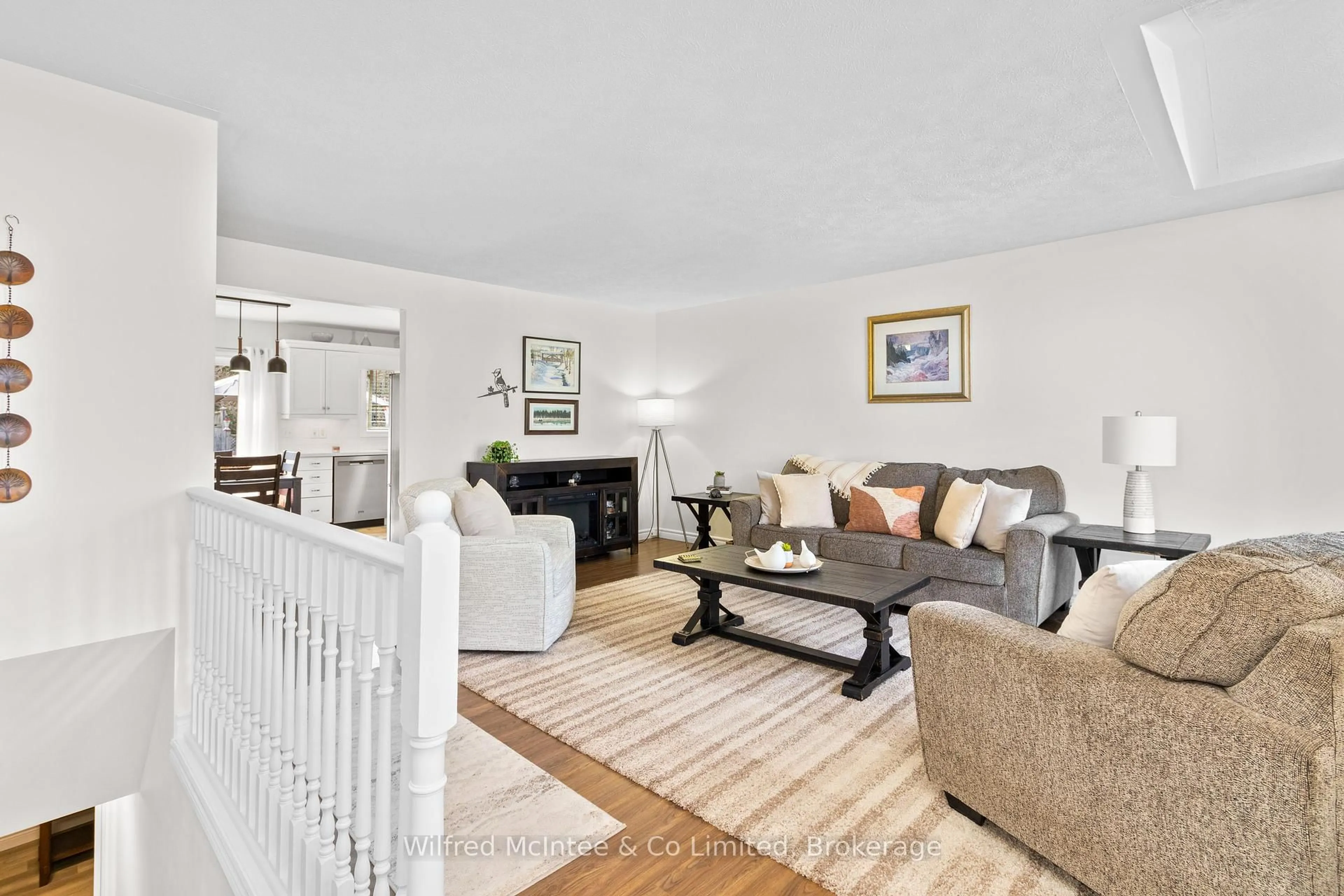 Living room with furniture, unknown for 688 22nd Ave, Hanover Ontario N4N 3W8