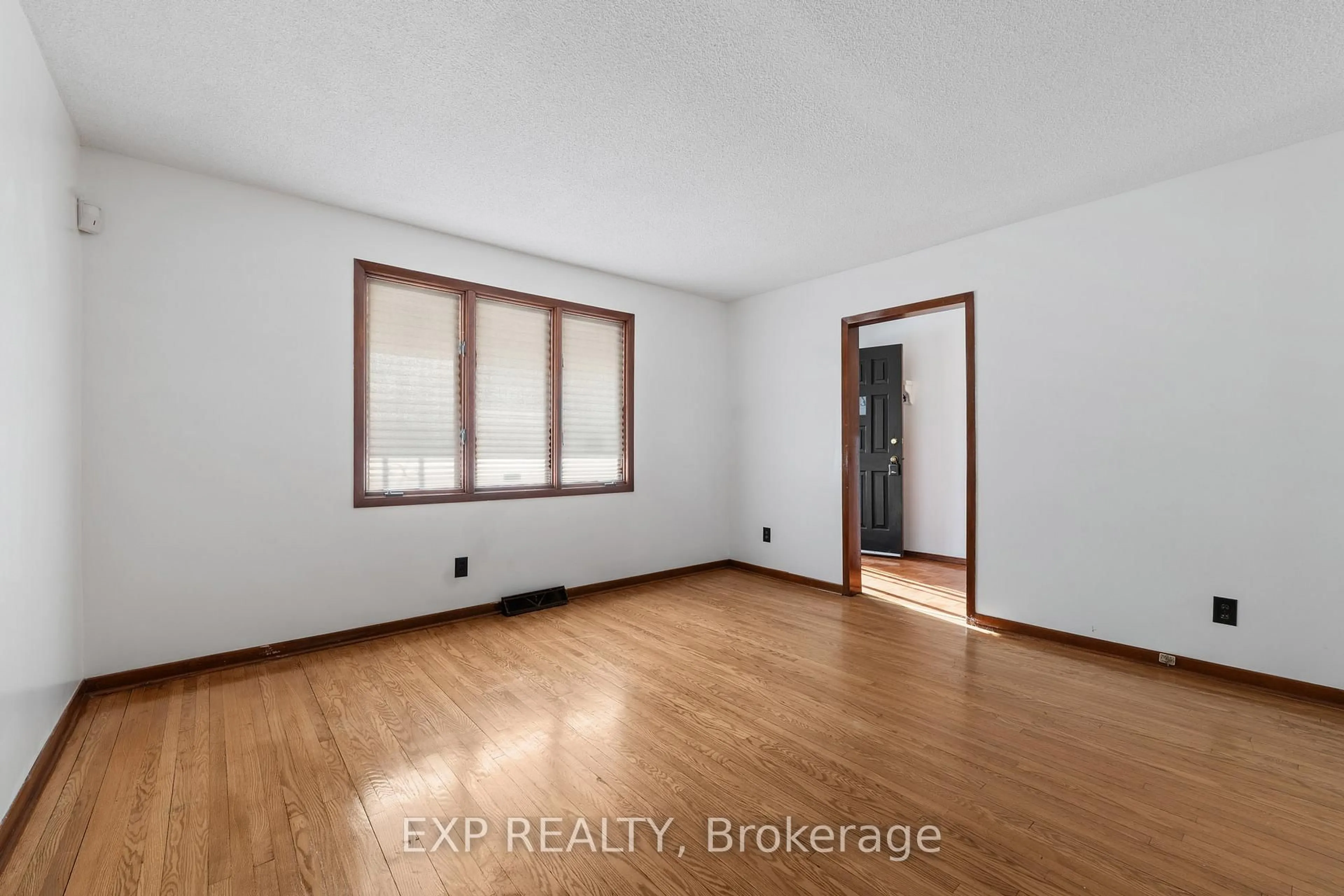 A pic of a room for 30 Dufferin St, Fort Erie Ontario L2A 2T5