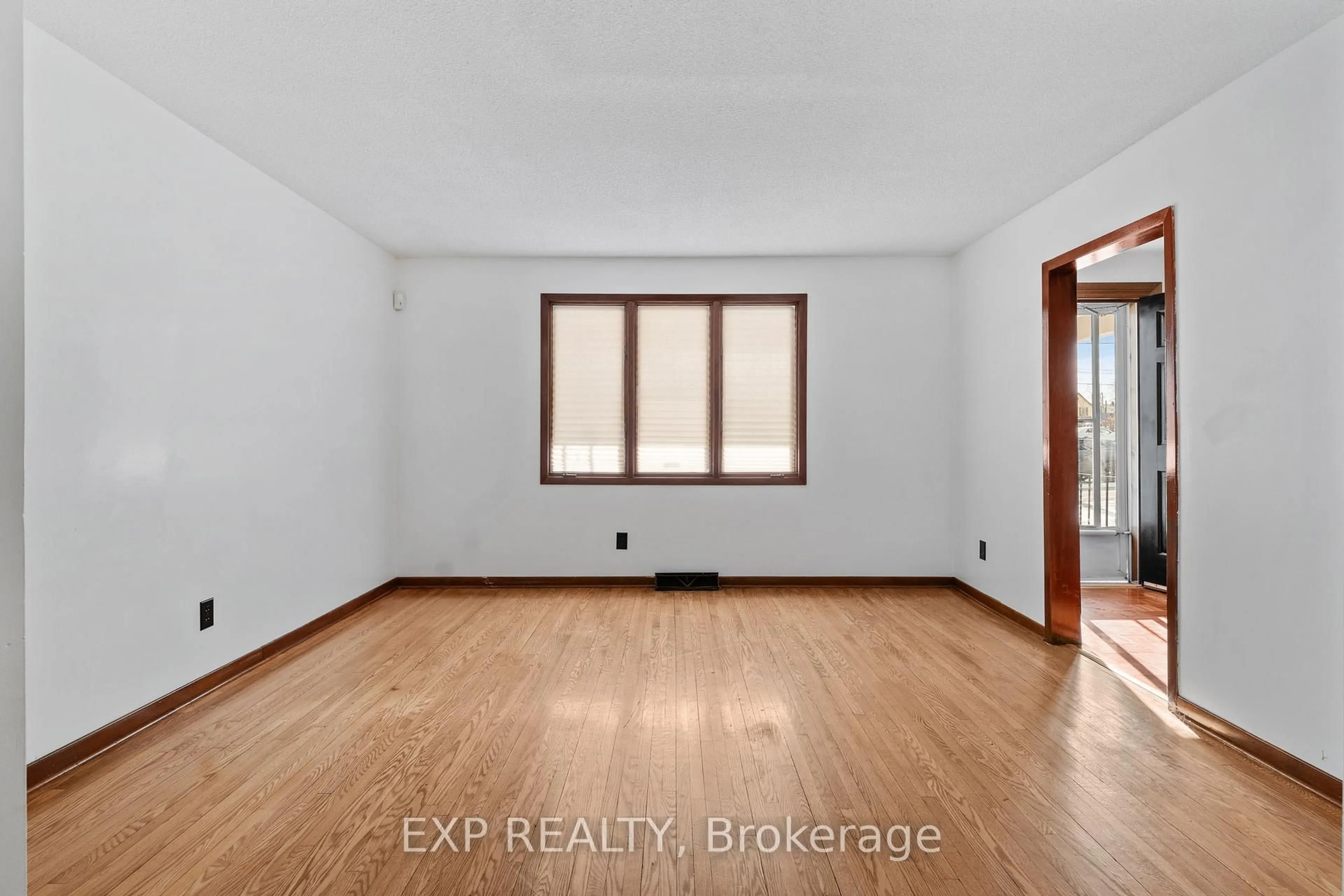 A pic of a room for 30 Dufferin St, Fort Erie Ontario L2A 2T5