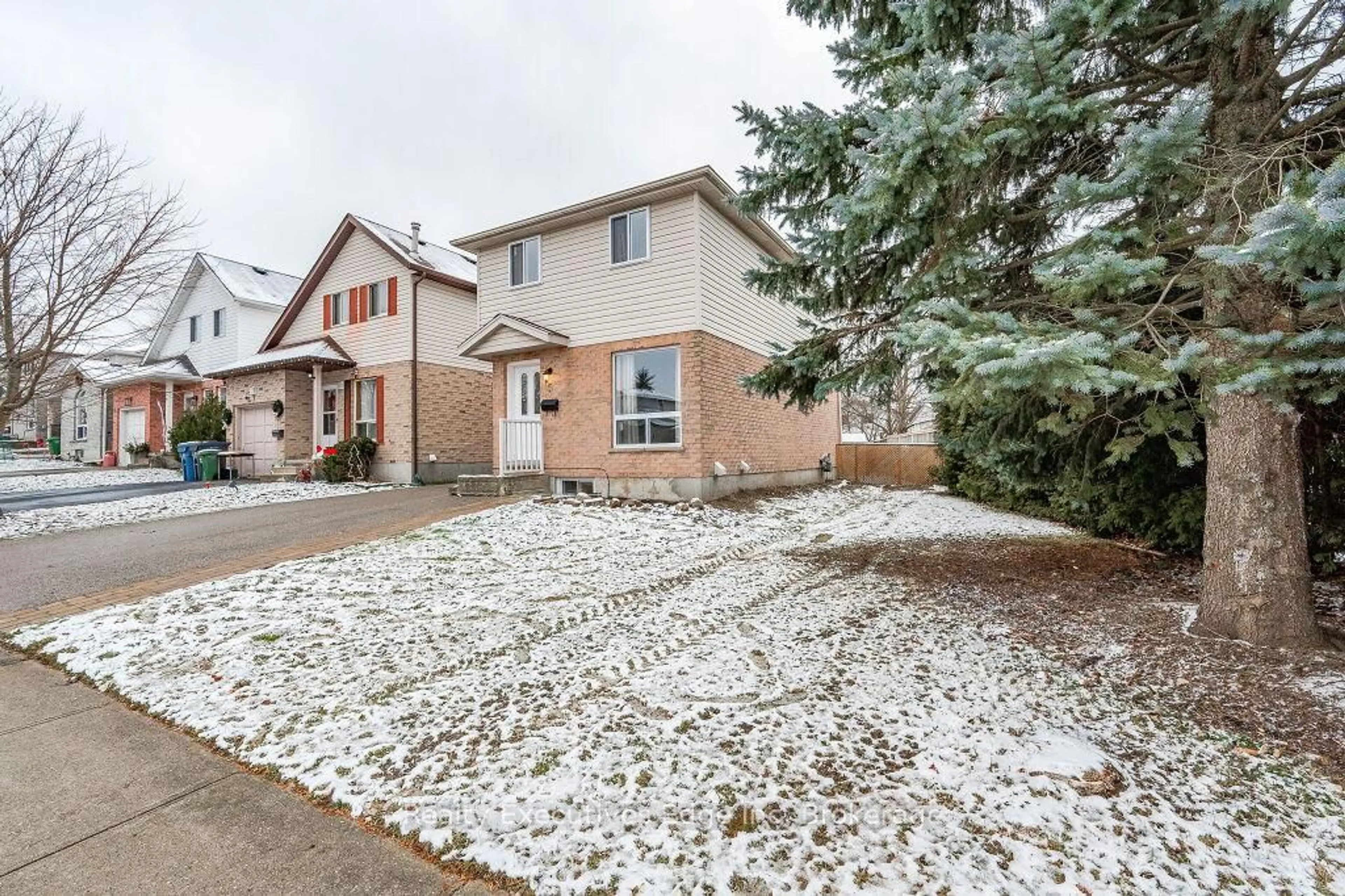 Unknown for 5 Troy Cres, Guelph Ontario N1E 6W7