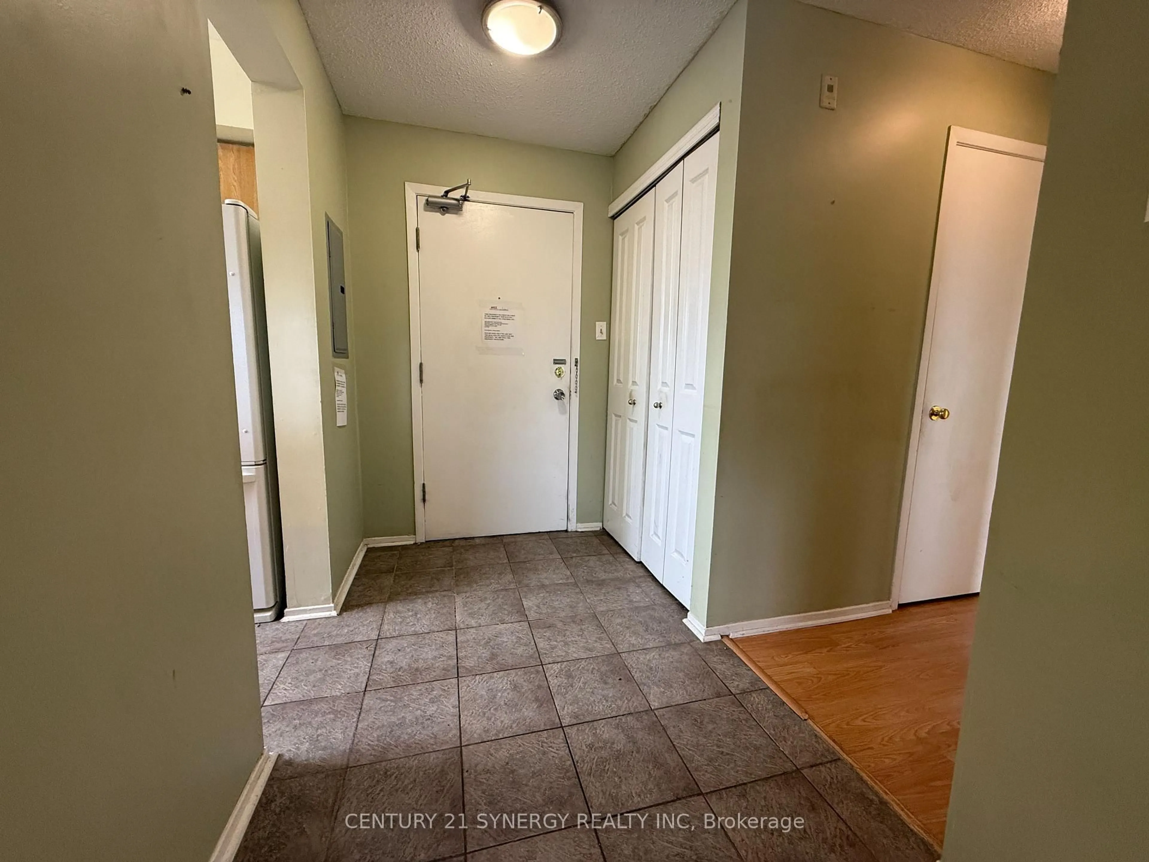 Indoor entryway for 345 Centrum Blvd #202, Ottawa Ontario K1E 3W9