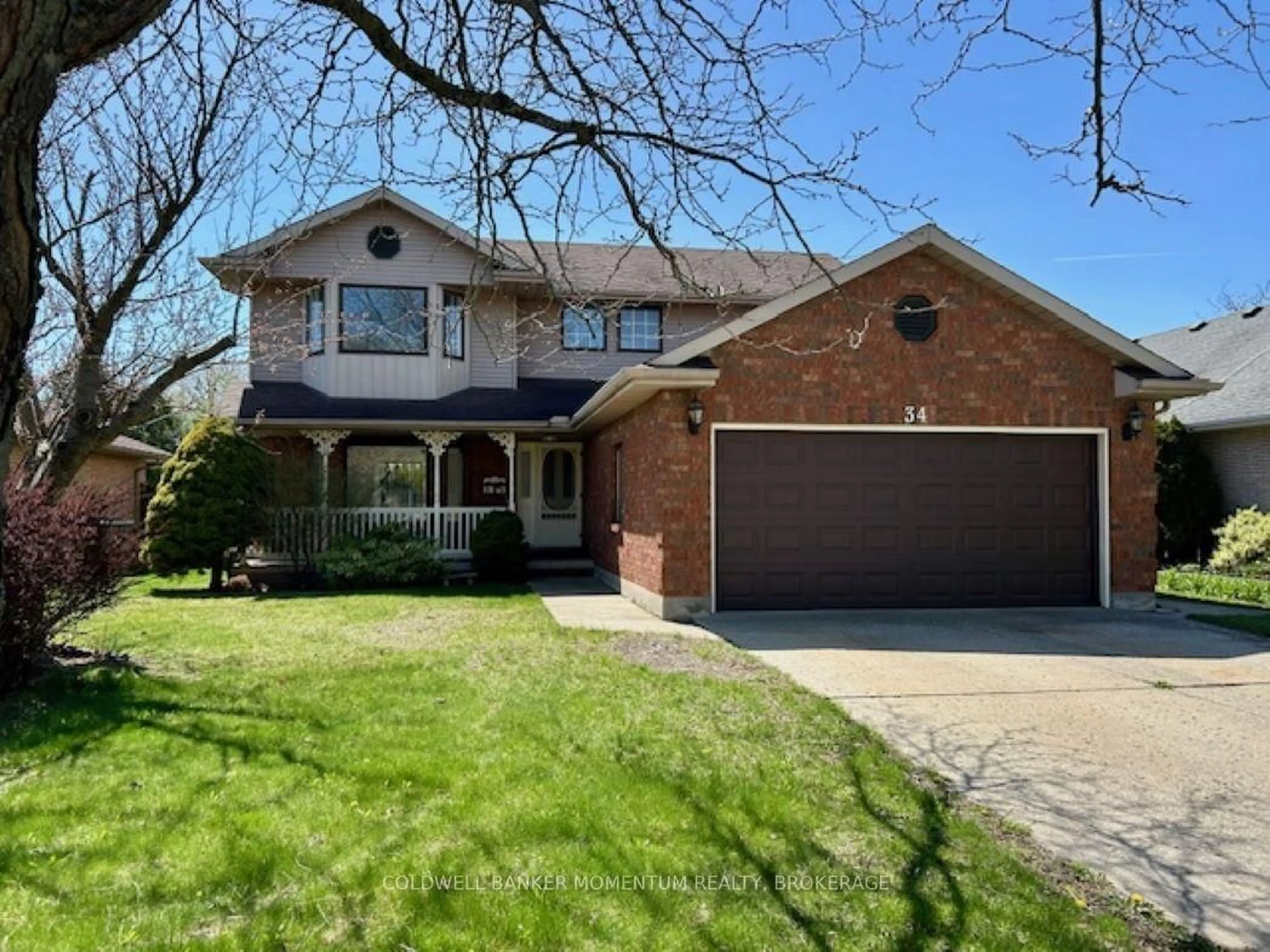 Home with brick exterior material, street for 34 Mann Ave, Norfolk Ontario N3Y 5J3
