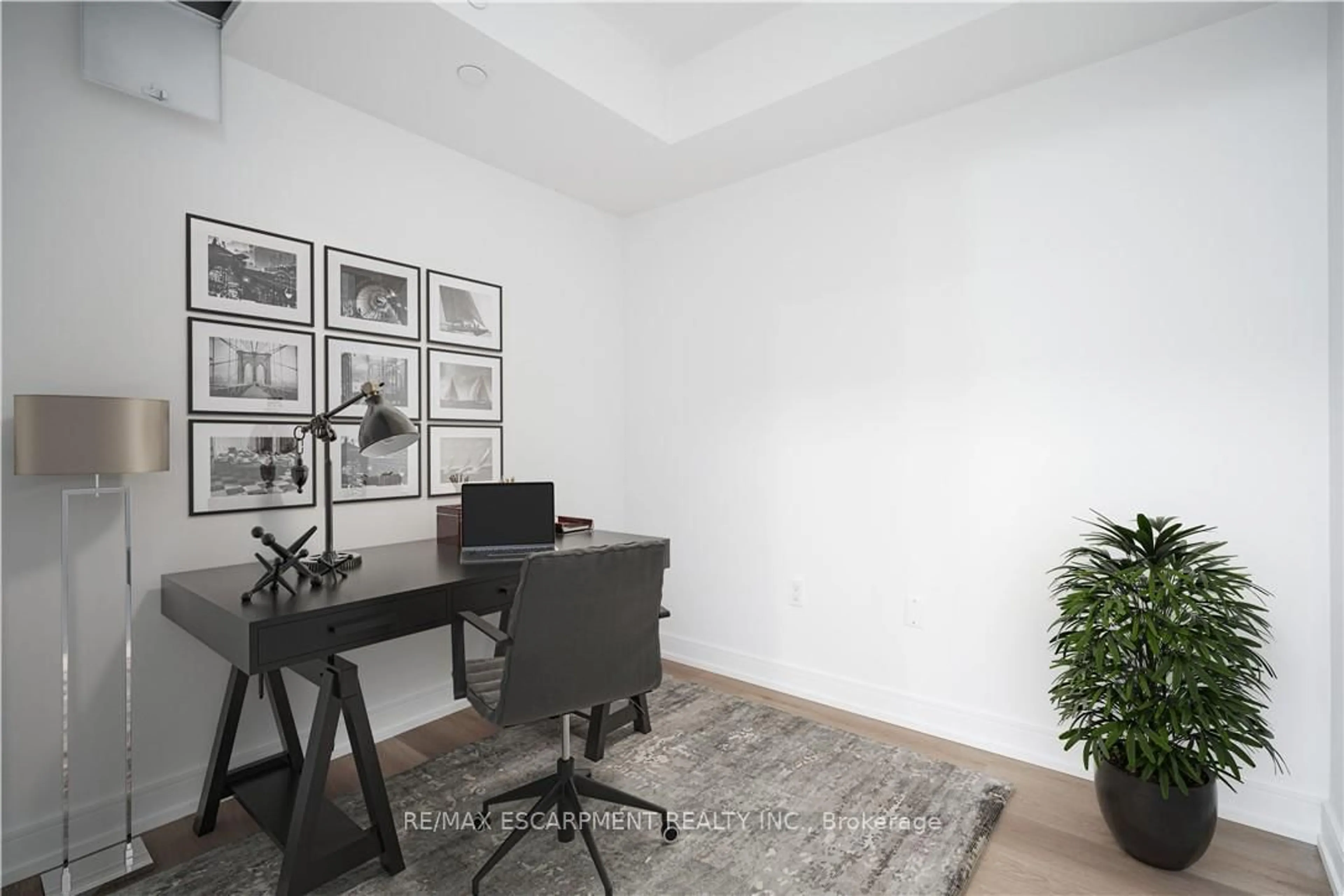 A pic of a room for 1 Jarvis St #908, Hamilton Ontario L8R 3J2