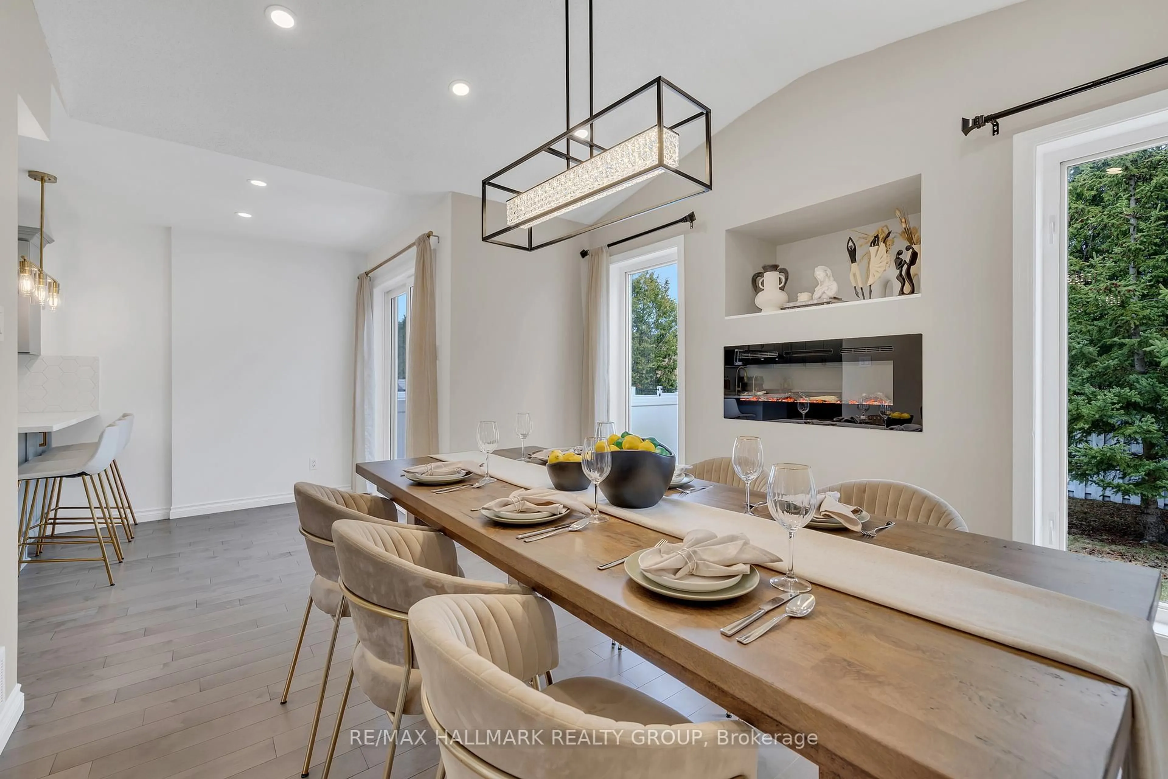 Dining room, ceramic/tile floor for 1167 Marchant Dr, Ottawa Ontario K4A 4A7