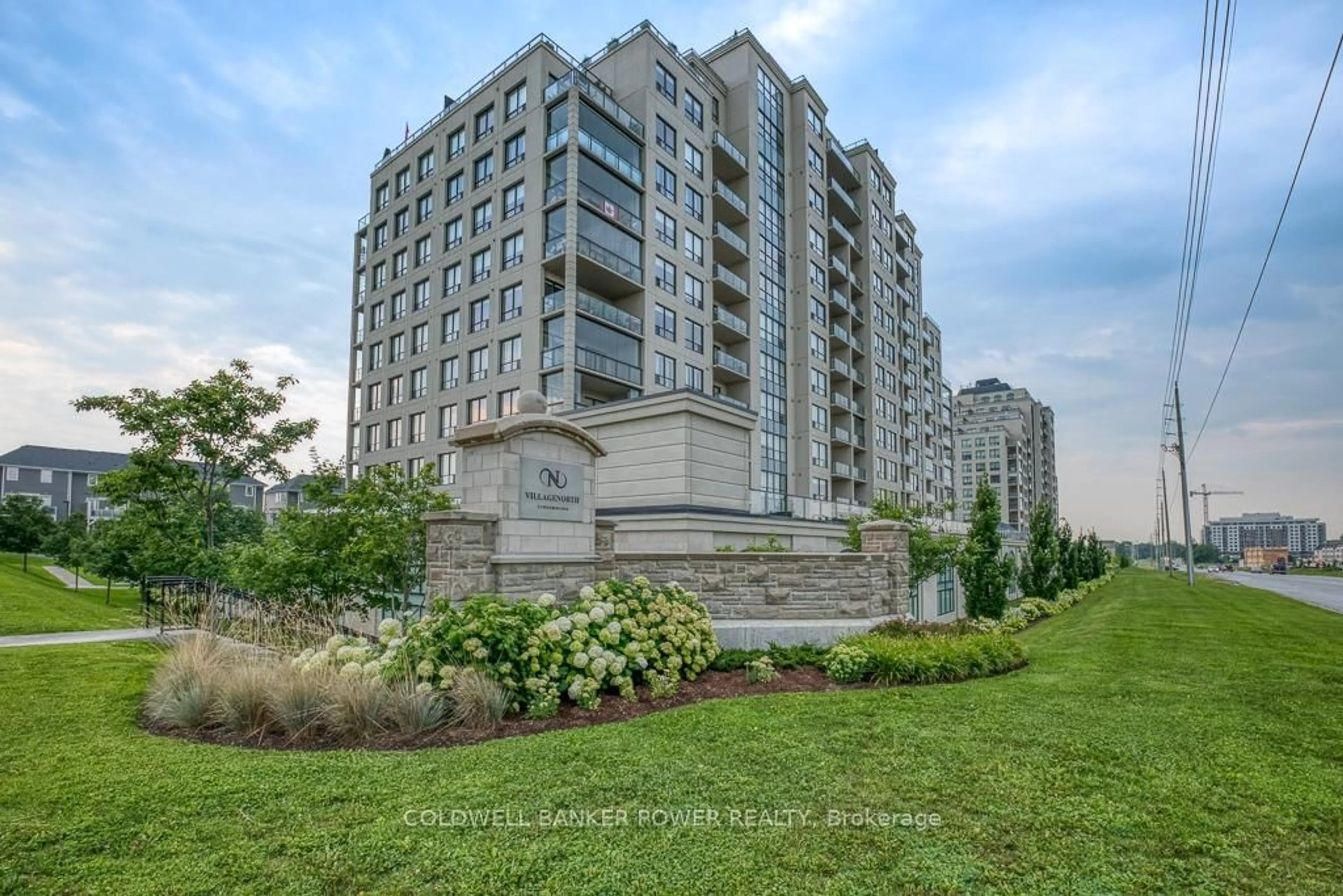 A pic from outside/outdoor area/front of a property/back of a property/a pic from drone, building for 260 Villagewalk Blvd #309, London North Ontario N6G 0W6