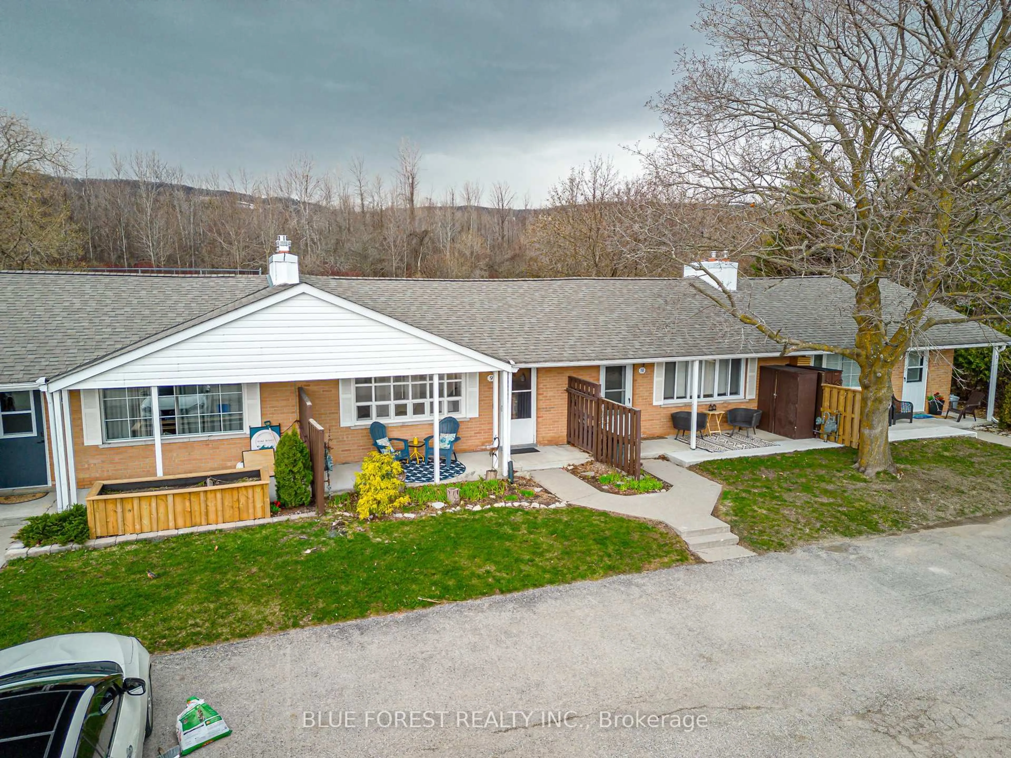 A pic from outside/outdoor area/front of a property/back of a property/a pic from drone, unknown for 209528 Highway 26 N/A #9, Blue Mountains Ontario L9Y 0T1