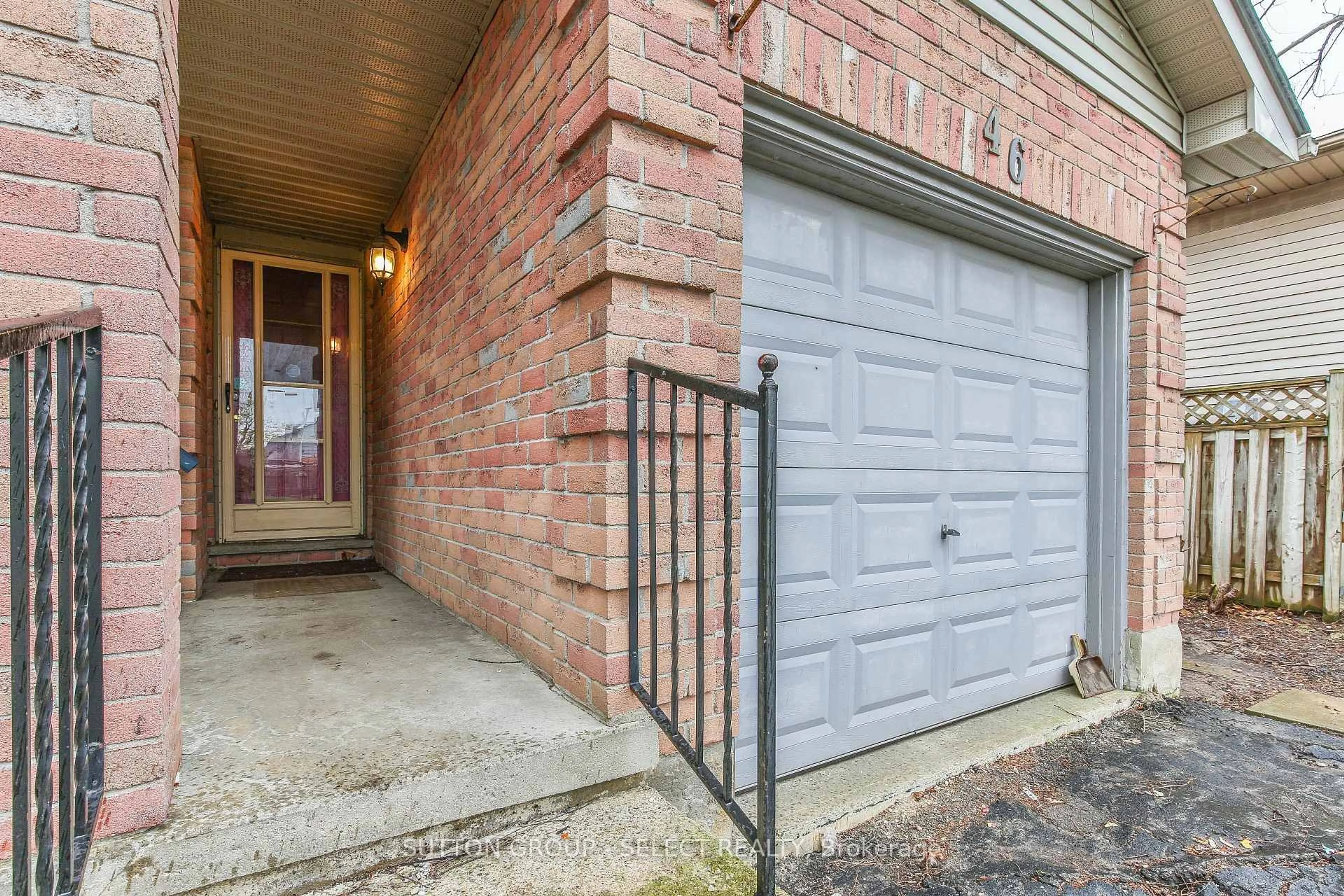 Unknown for 46 Bonaparte Lane, London East Ontario N5V 4A8