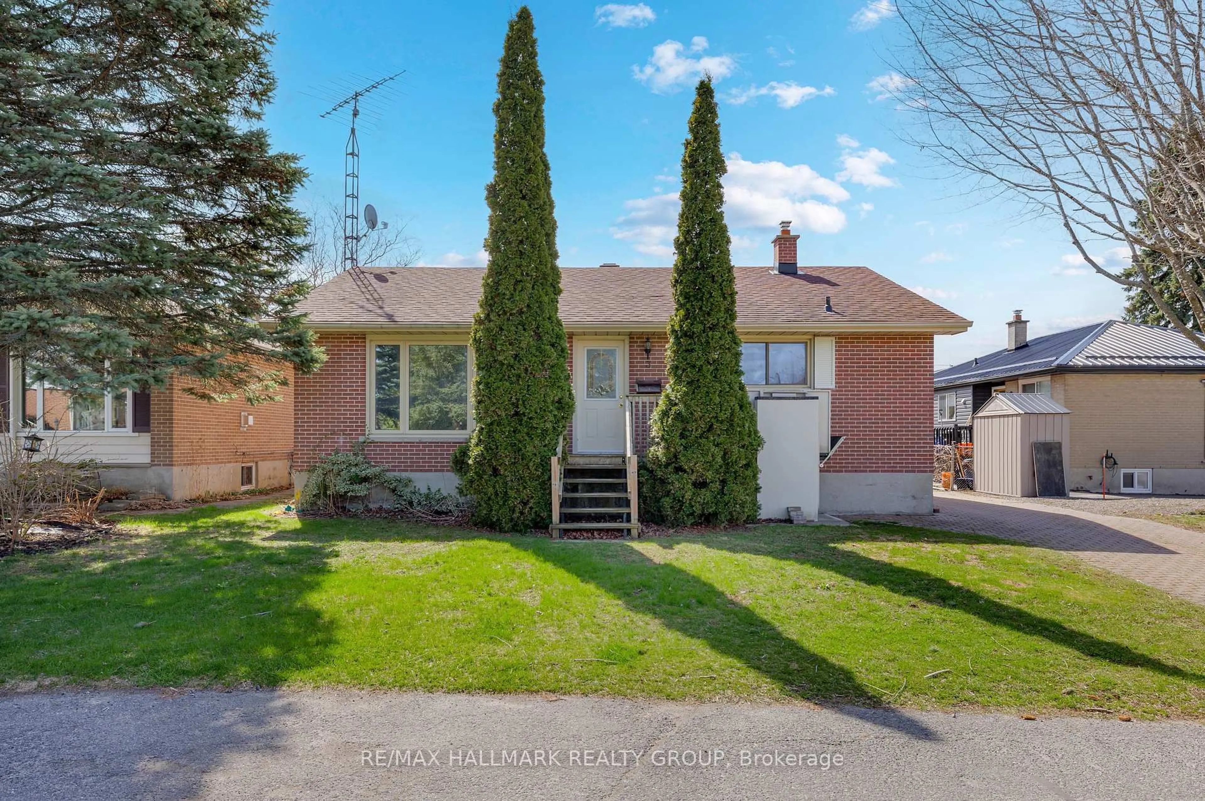 Home with brick exterior material, street for 3 Stanley Cres, Brockville Ontario K6V 2S9