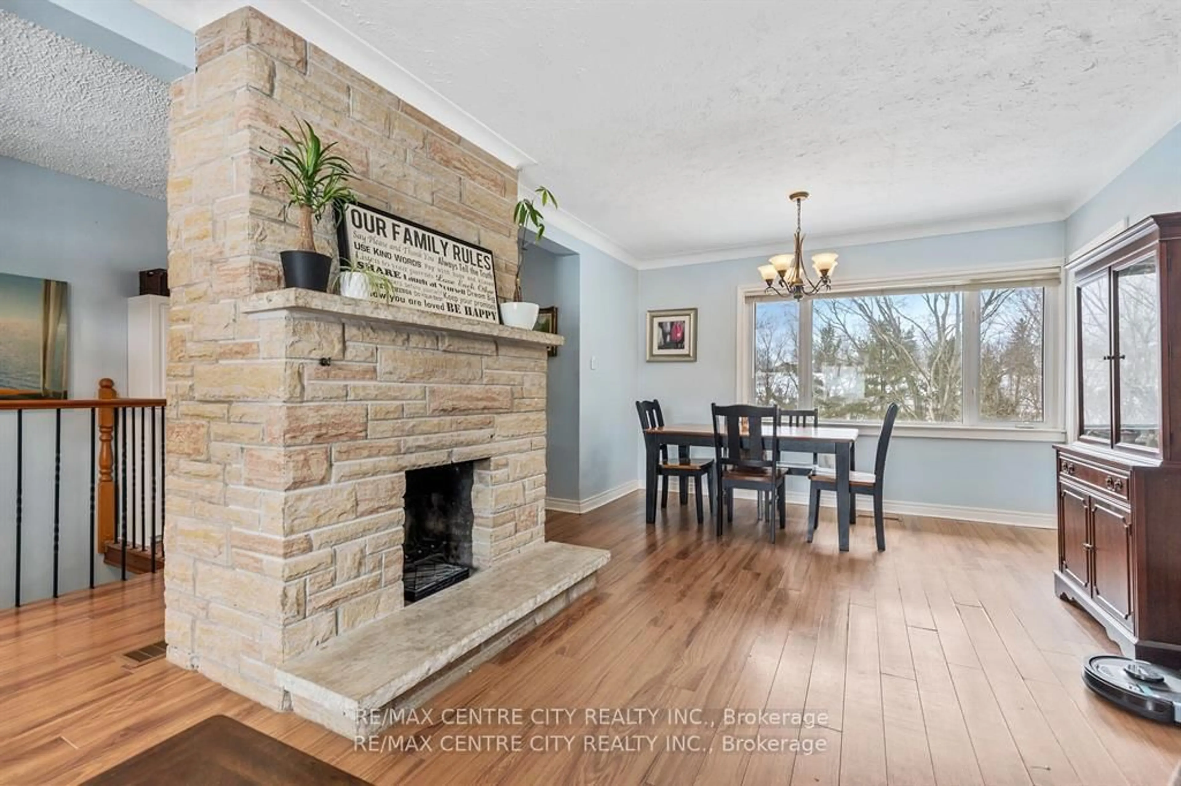 Unknown for 8 Woodland Rd, Central Elgin Ontario N5P 1P2