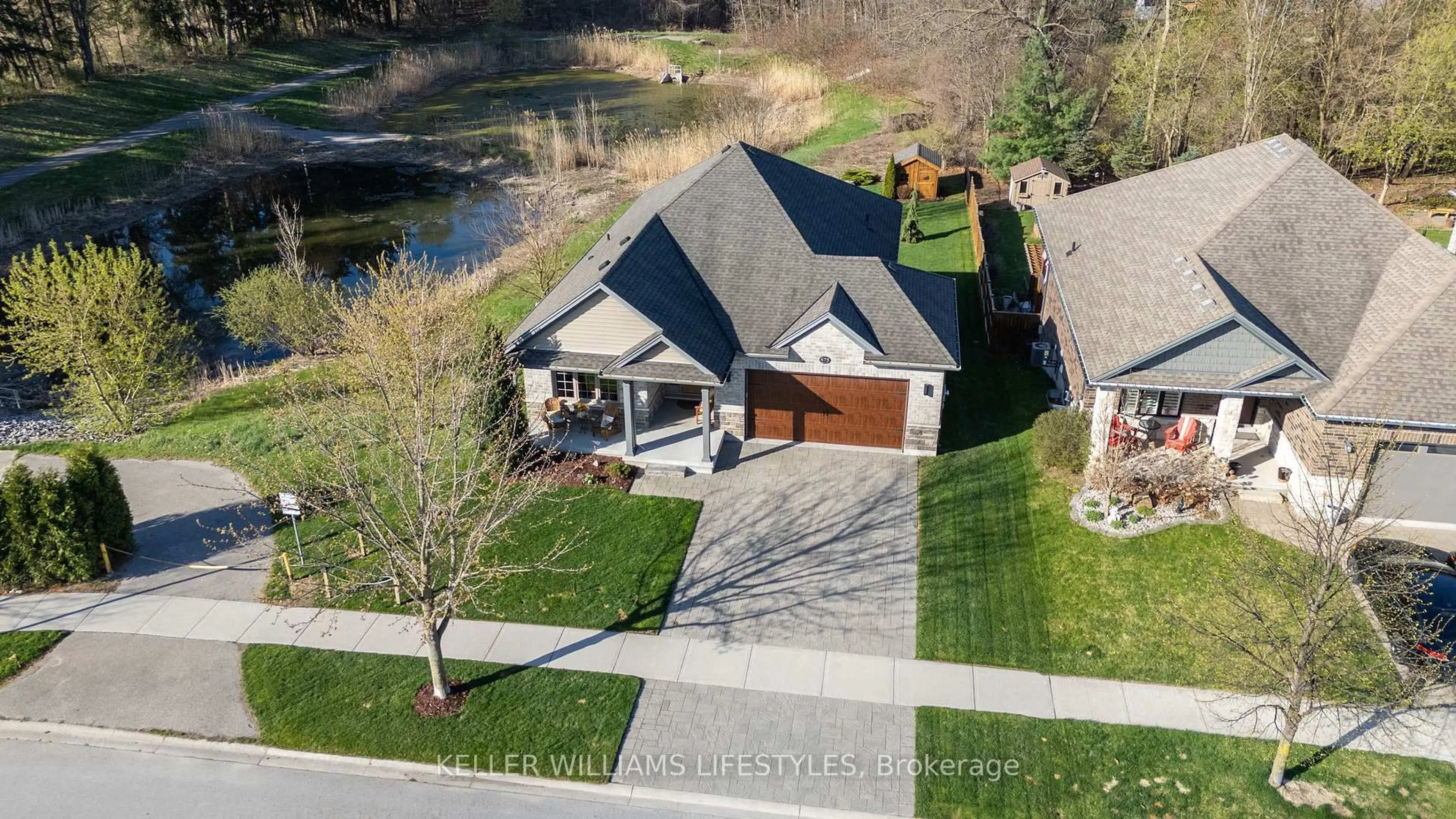 A pic from outside/outdoor area/front of a property/back of a property/a pic from drone, water/lake/river/ocean view for 675 Bennett Cres, Strathroy-Caradoc Ontario N0L 1W0