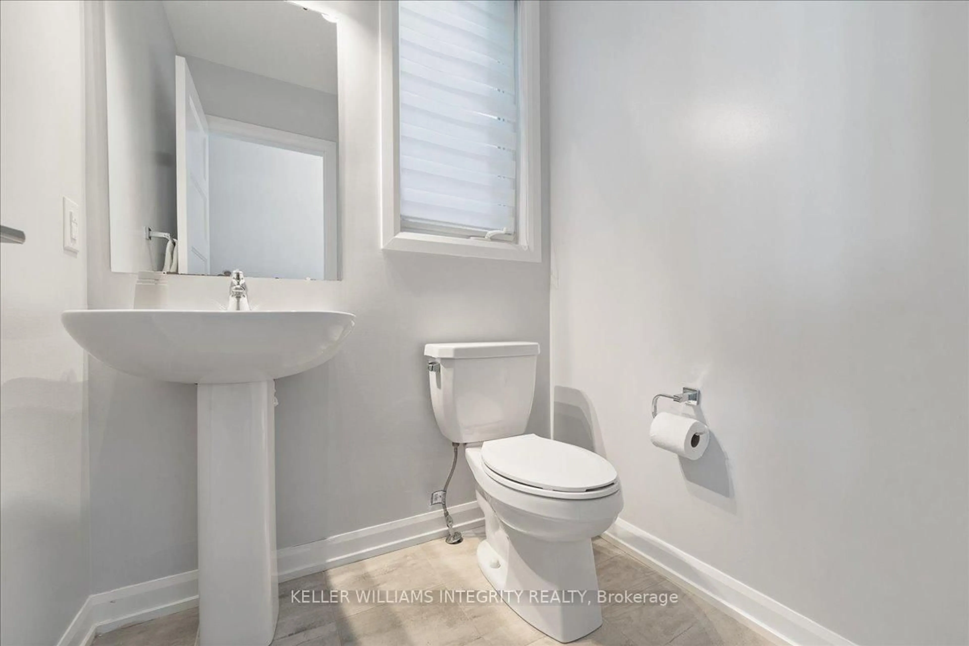 Standard bathroom, ceramic/tile floor for 1153 Diamond St, Clarence-Rockland Ontario K4K 0L9