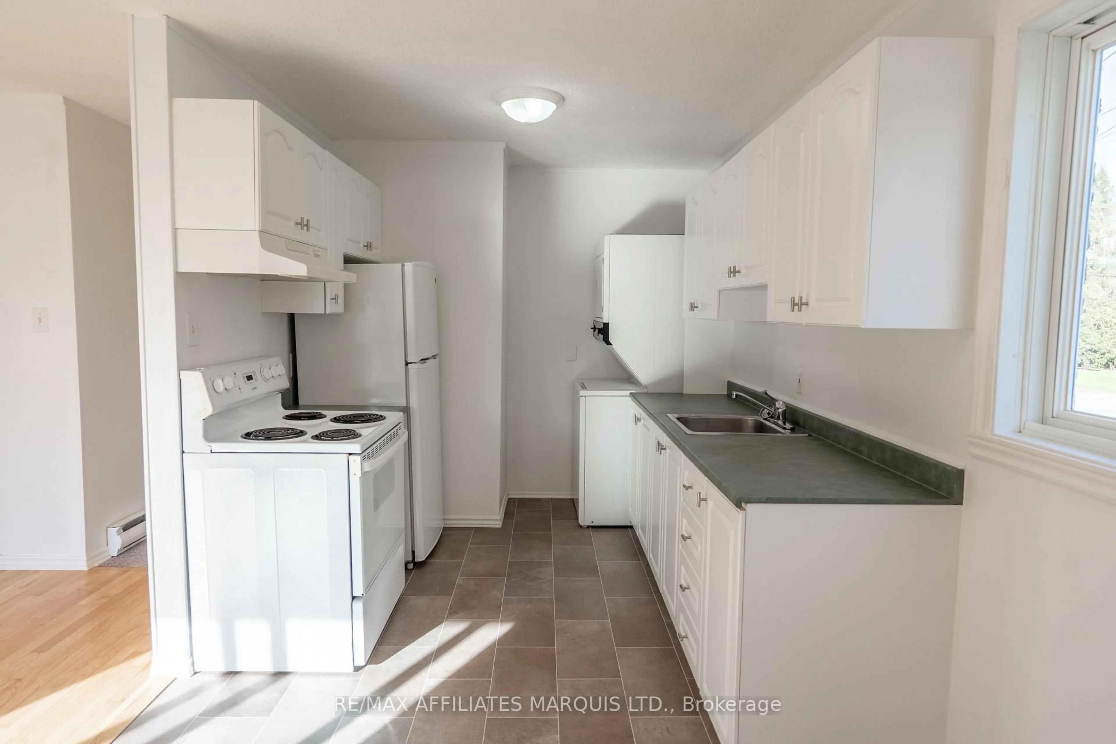 Standard kitchen, unknown for 120 Military Rd #5, South Glengarry Ontario K0C 1N0