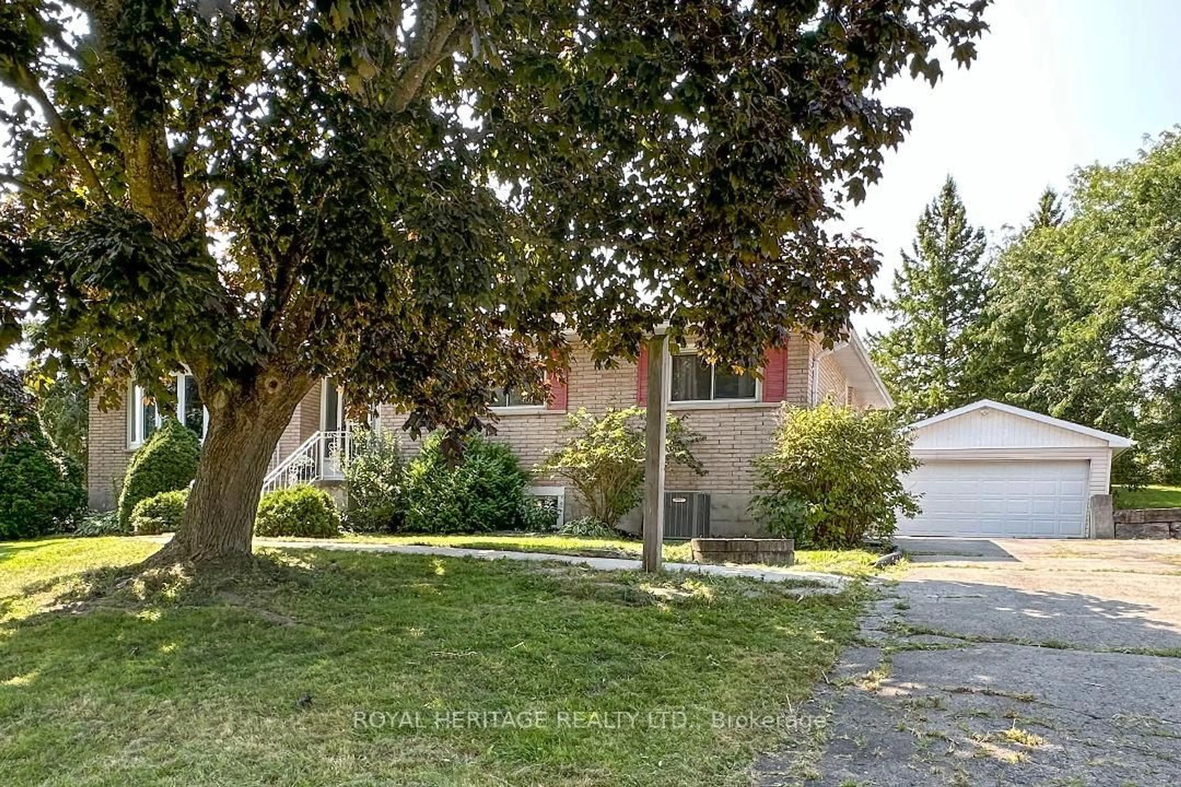 A pic from outside/outdoor area/front of a property/back of a property/a pic from drone, street for 64 Huntingwood Dr, Belleville Ontario K8N 4Z5