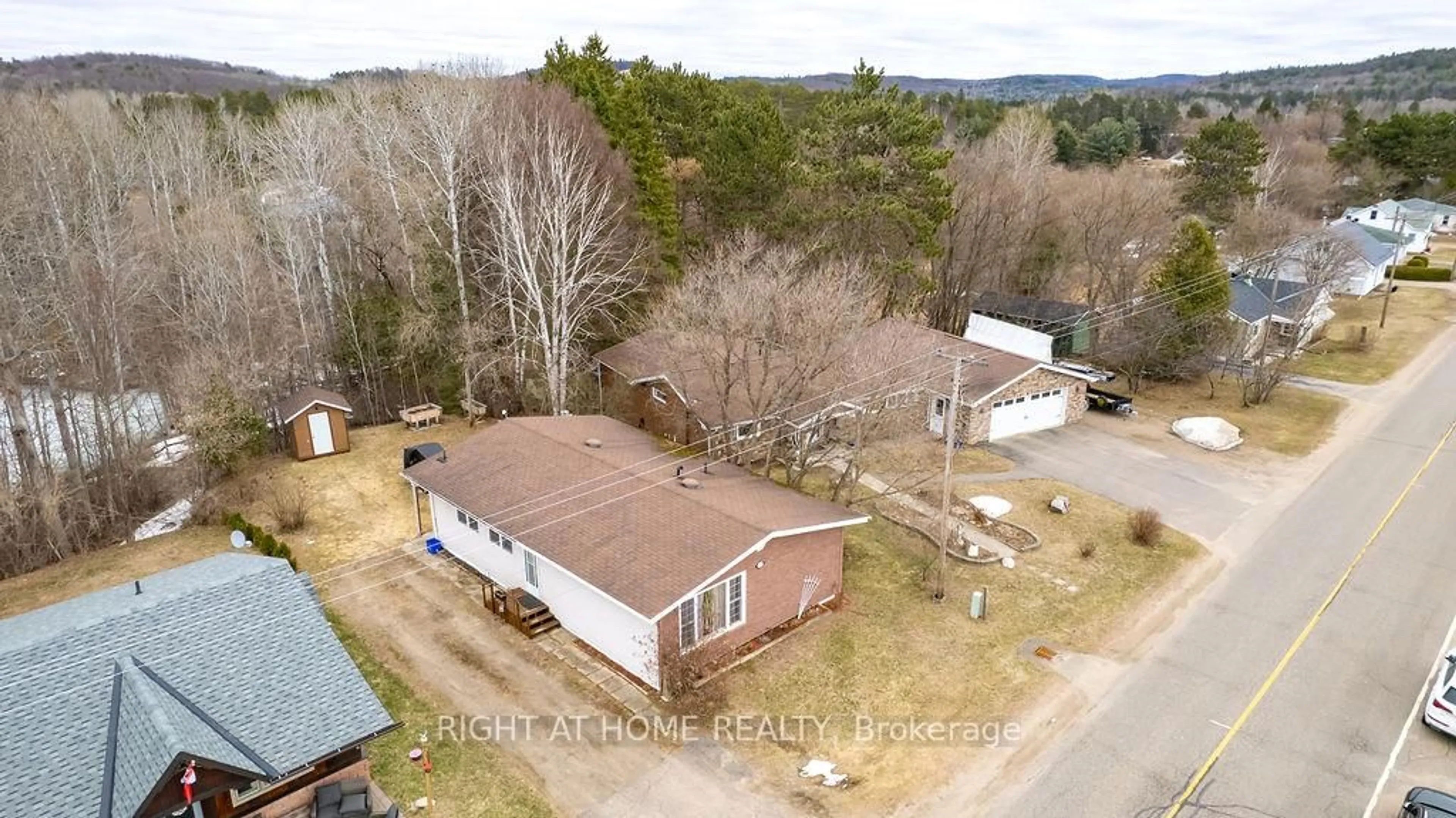 A pic from outside/outdoor area/front of a property/back of a property/a pic from drone, building for 72 Kelly St, Barry's Bay Ontario K0J 1B0