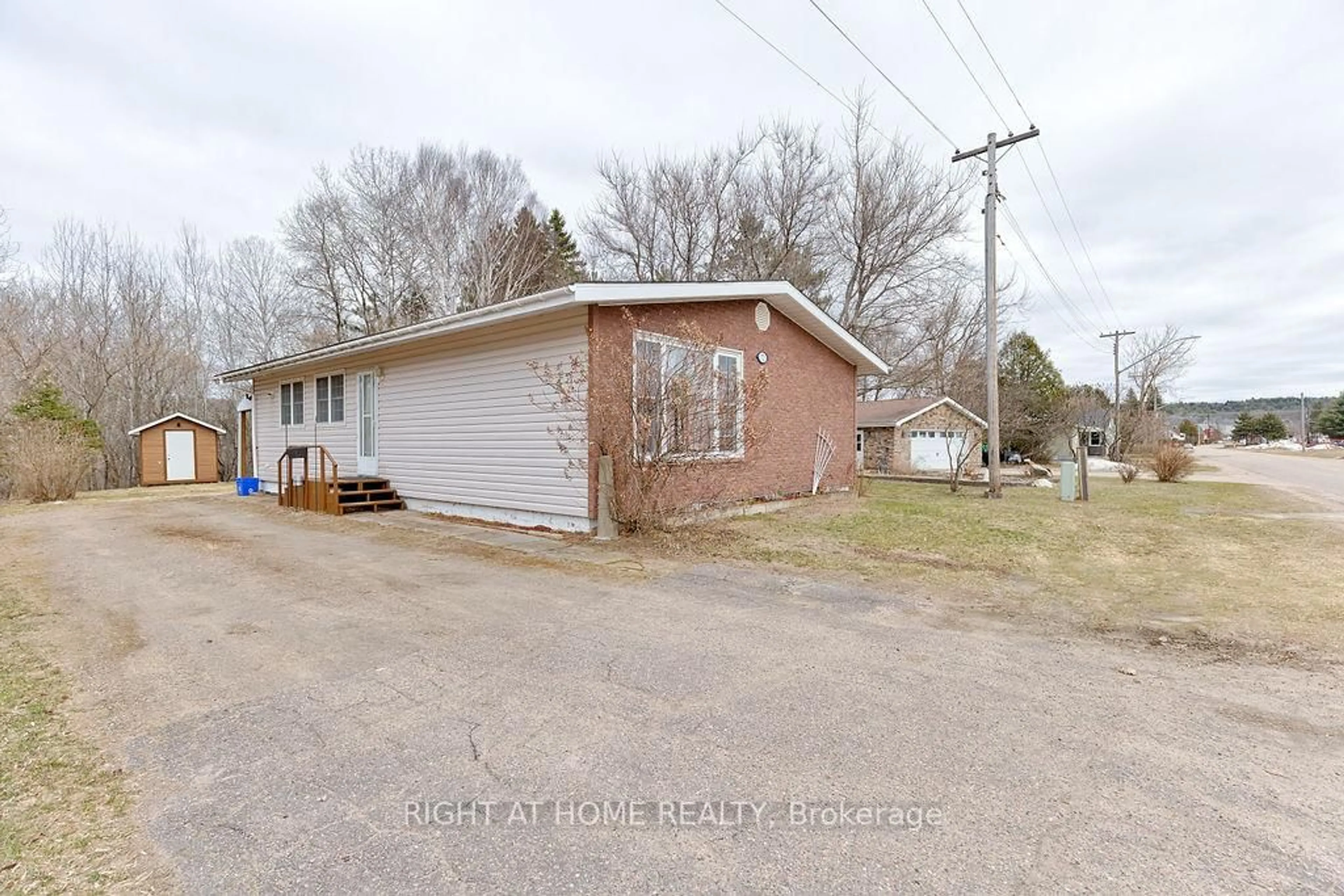 A pic from outside/outdoor area/front of a property/back of a property/a pic from drone, street for 72 Kelly St, Barry's Bay Ontario K0J 1B0