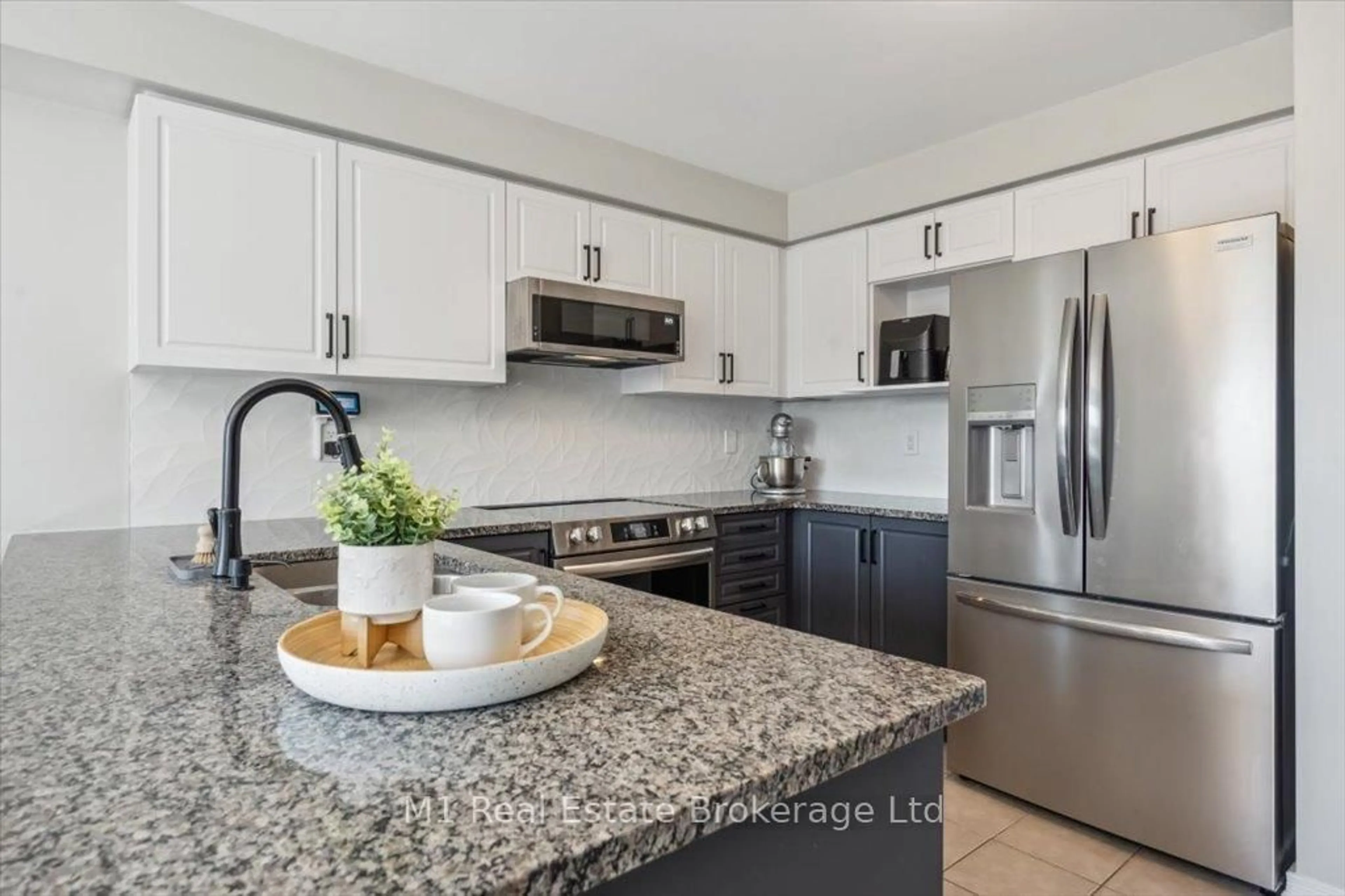 Open concept kitchen, unknown for 161 Starlight Ave, Woolwich Ontario N0B 1M0