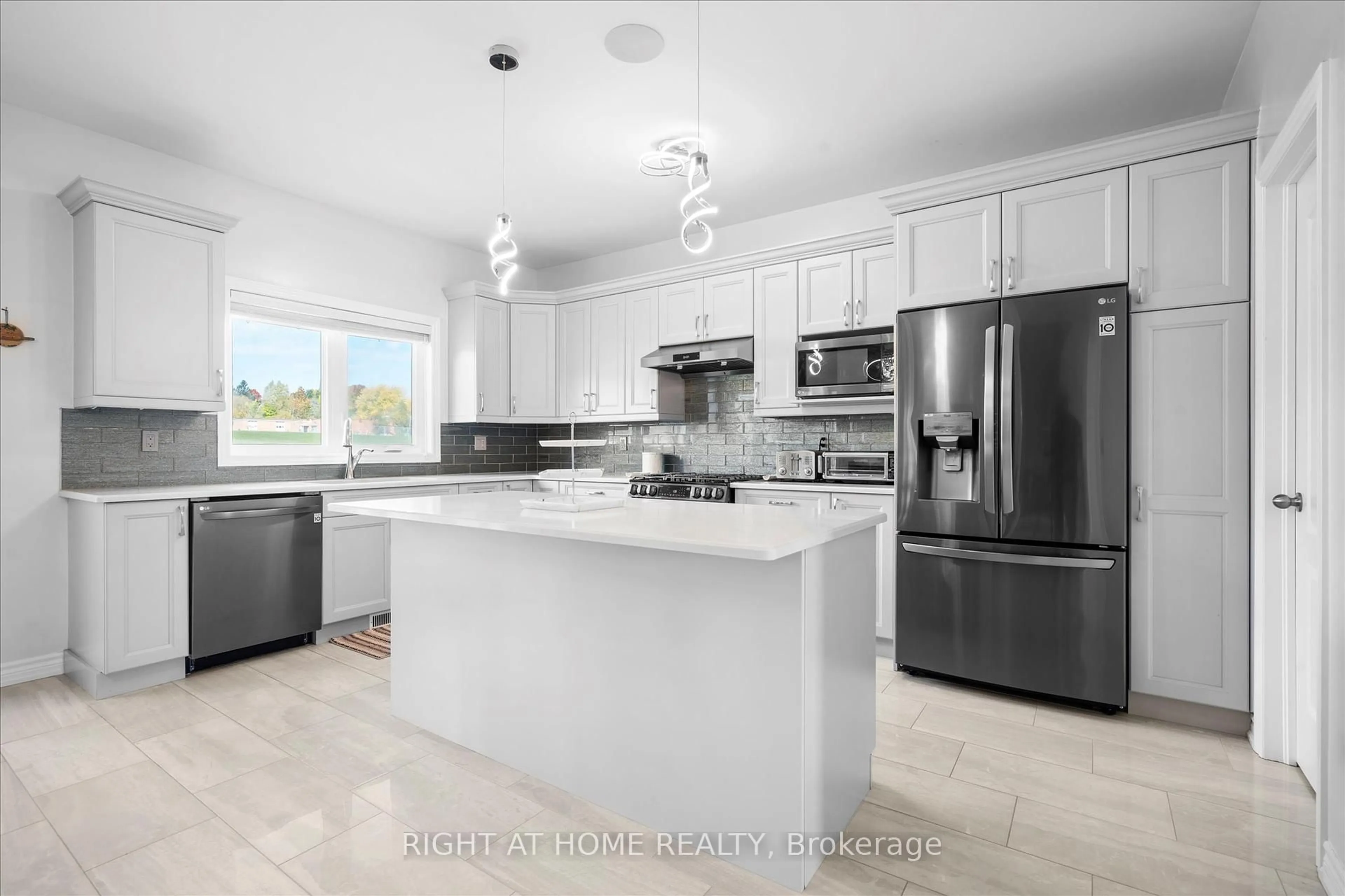 Open concept kitchen, ceramic/tile floor for 172 Glens Of Antrim Way, Alnwick/Haldimand Ontario K0K 2G0