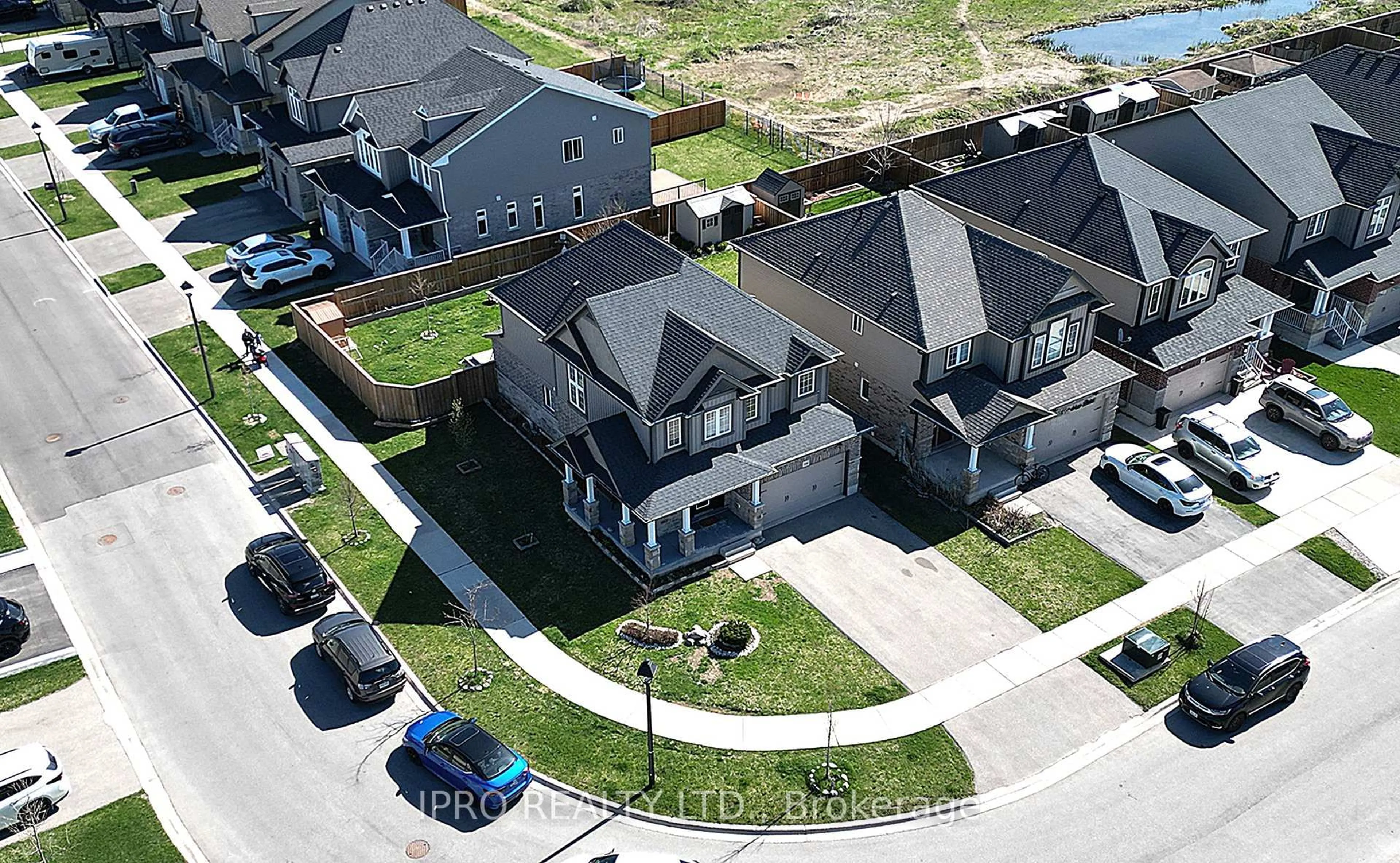 A pic from outside/outdoor area/front of a property/back of a property/a pic from drone, street for 194 Bradshaw Dr, Stratford Ontario N5A 0G5