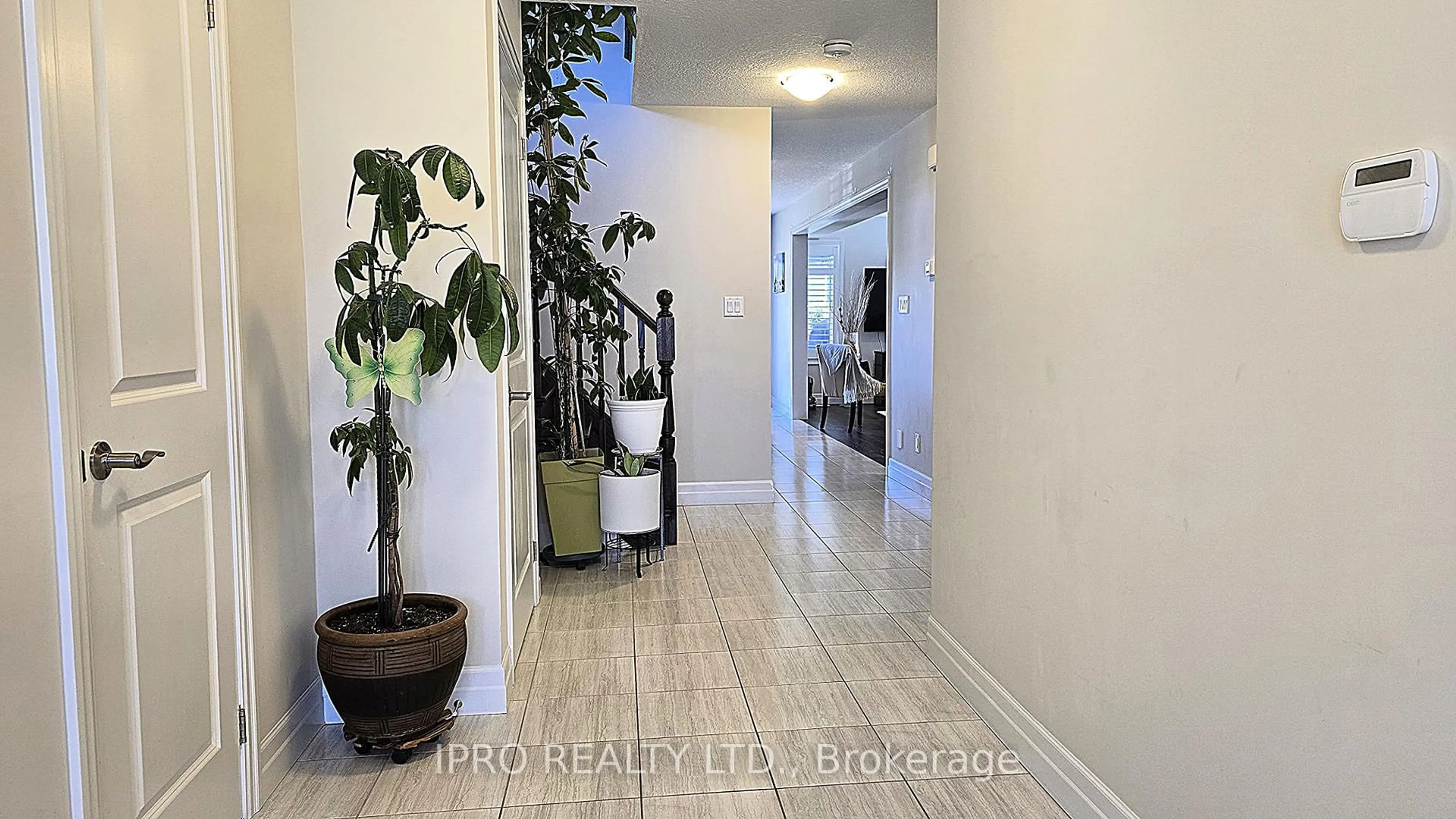Indoor entryway for 194 Bradshaw Dr, Stratford Ontario N5A 0G5