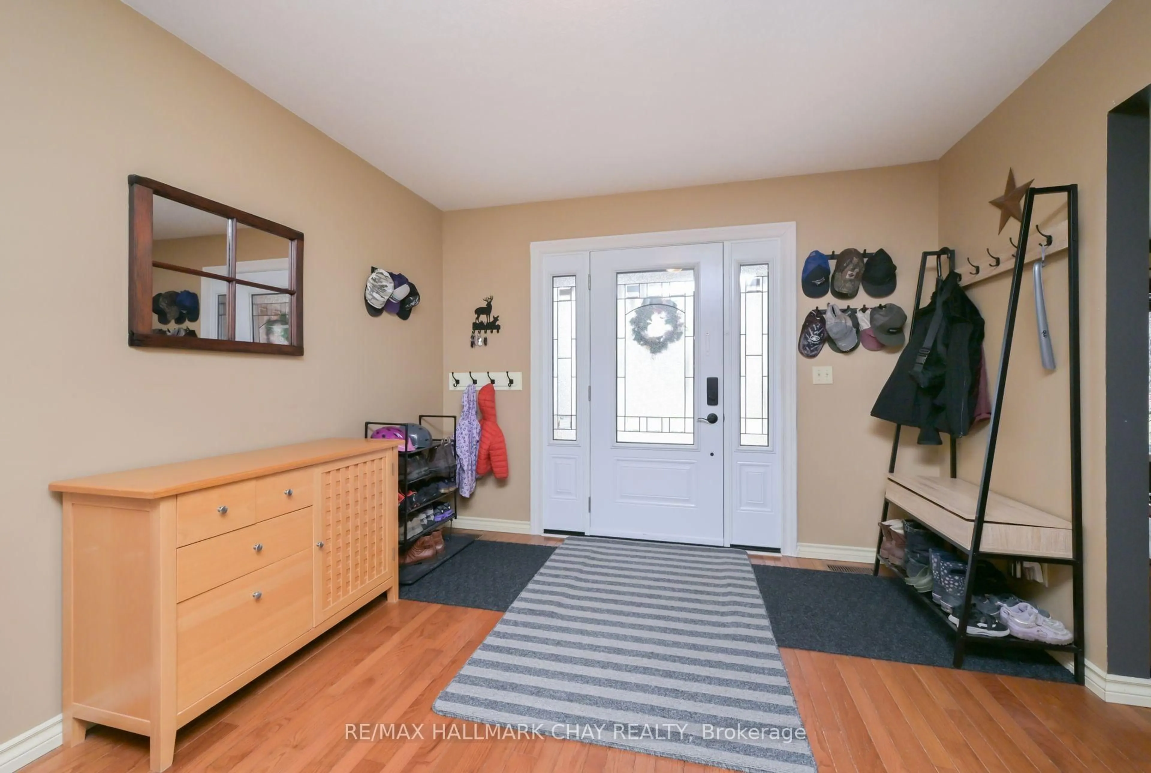 Indoor entryway for 146 Clarke St, Wellington North Ontario N0G 1A0