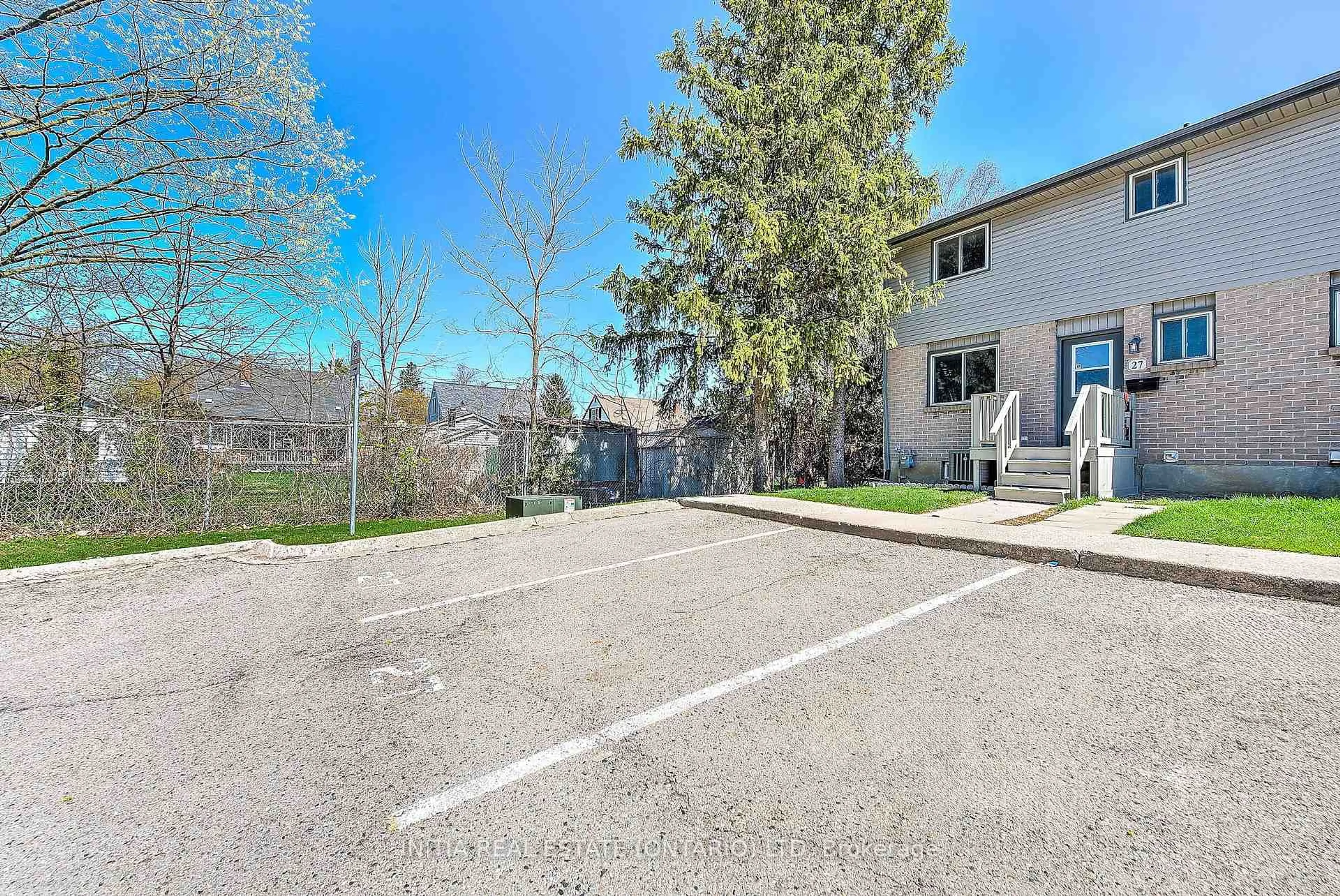 Patio, unknown for 490 Third St #27, London East Ontario N5A 4A2