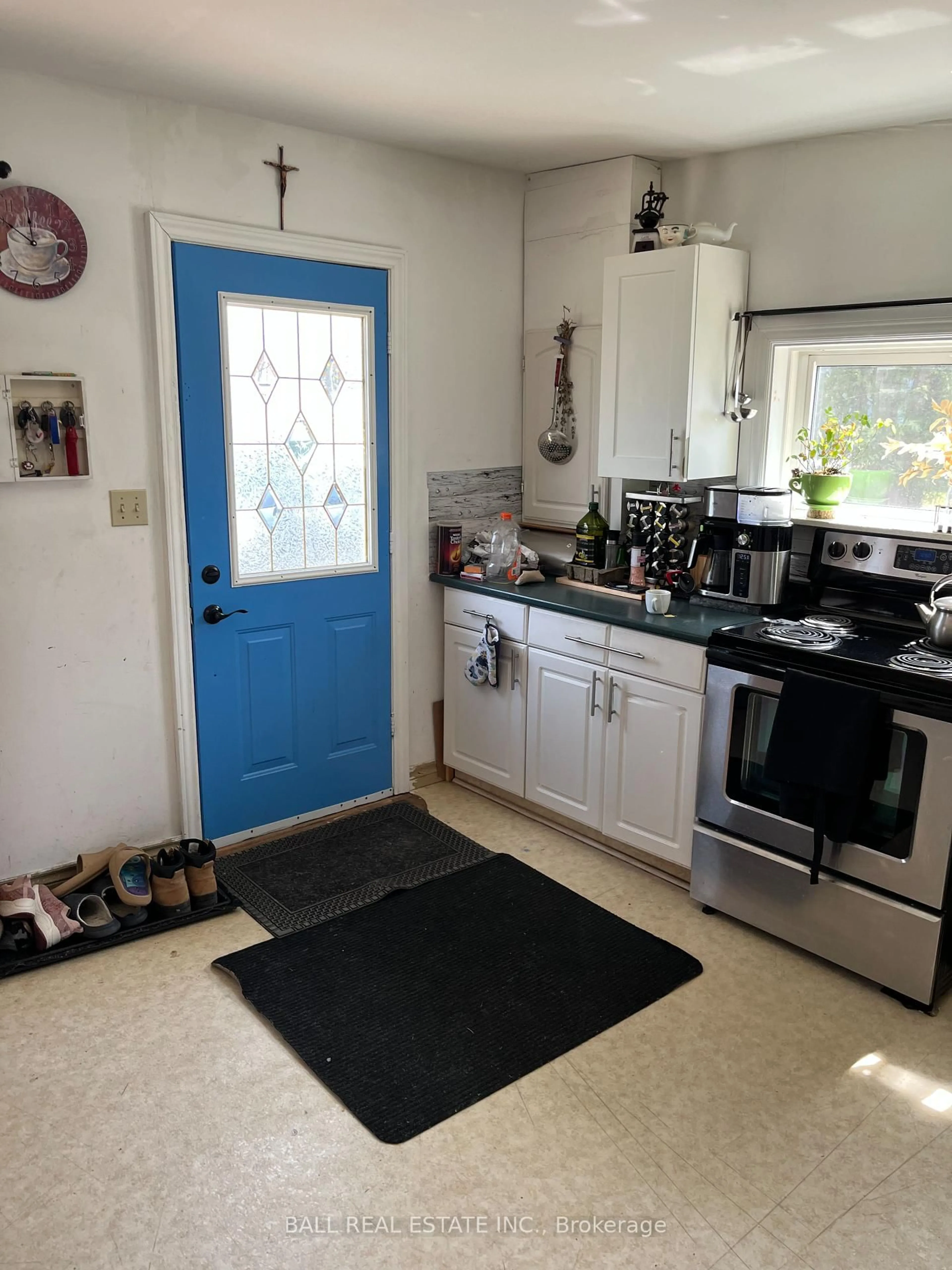 Standard kitchen, unknown for 1572 13th Line, Trent Hills Ontario K0L 1L0