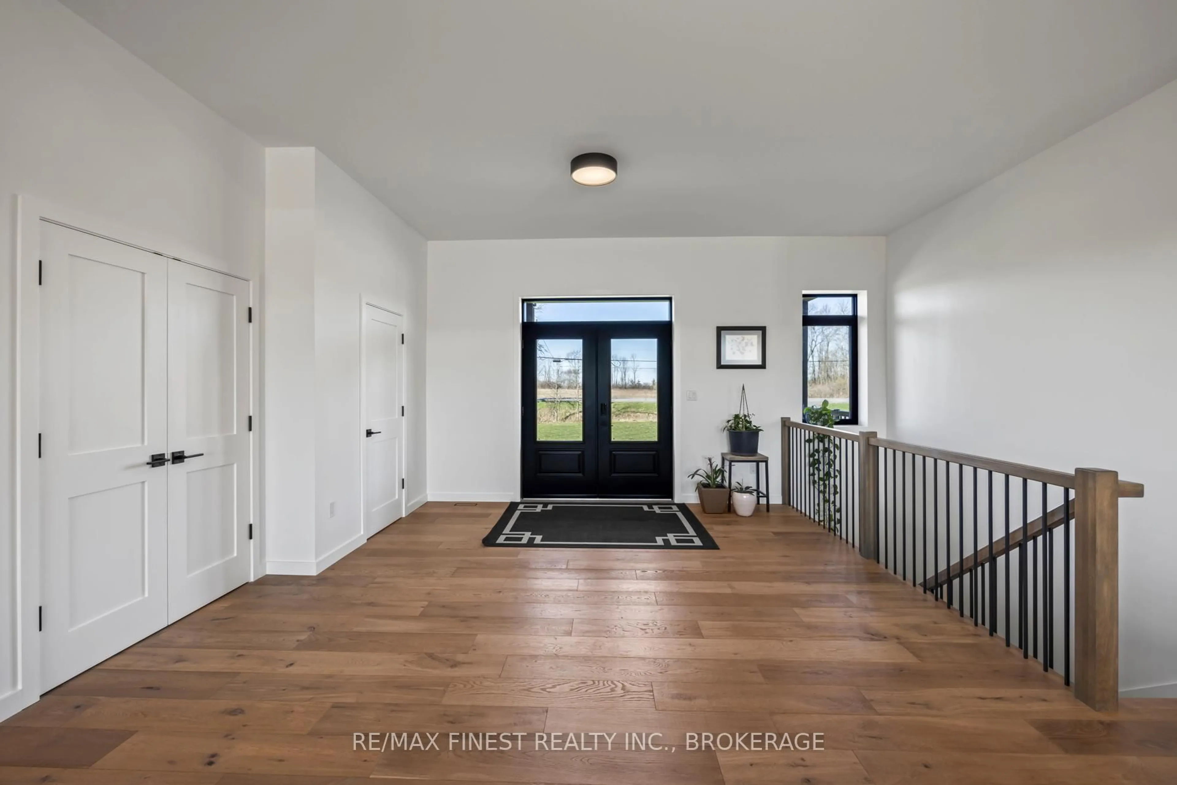 Indoor entryway for 953 County Road 7 N/A, Napanee Ontario K7R 3K6