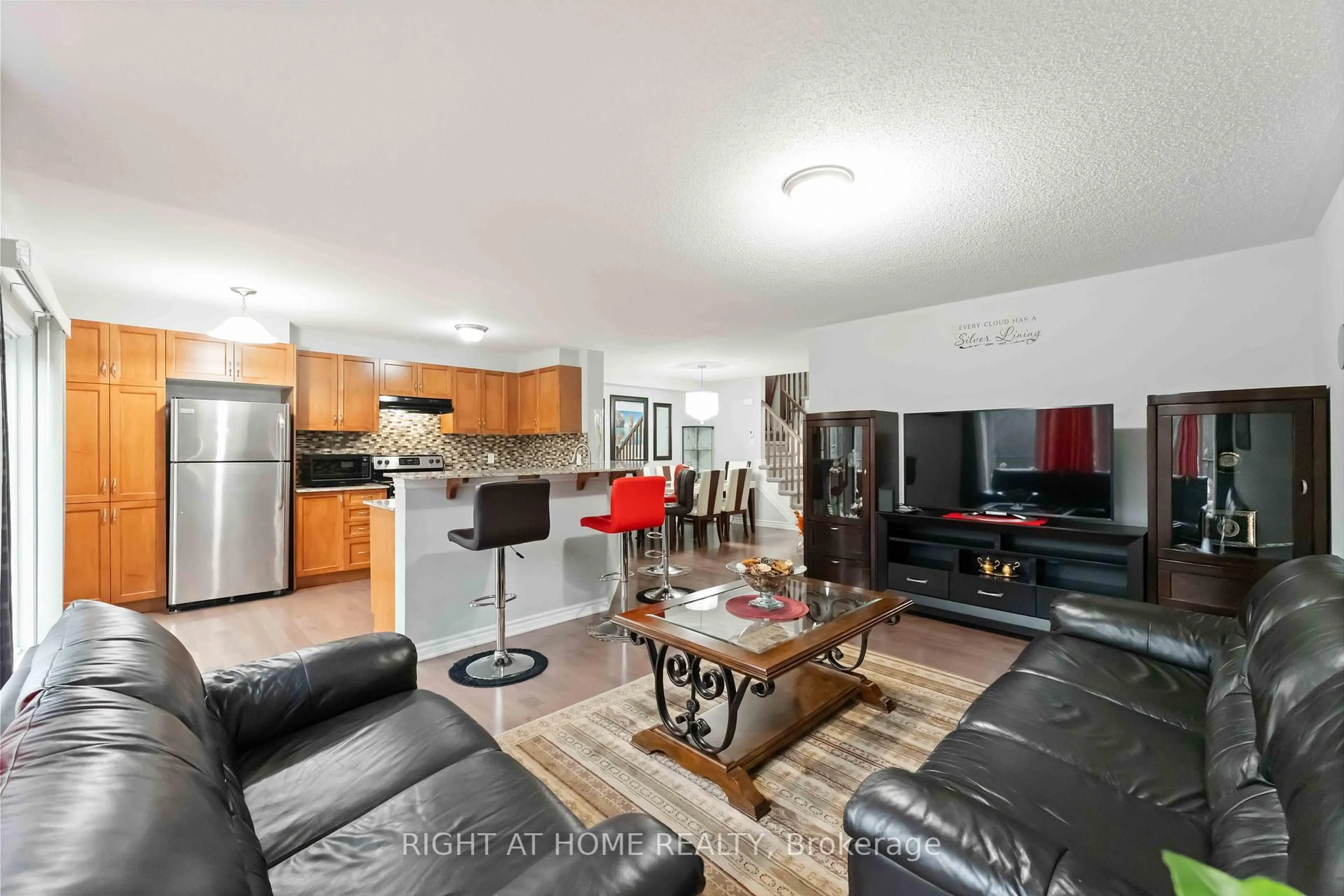Living room with furniture, unknown for 139 Maestro Ave, Ottawa Ontario K2S 0V4