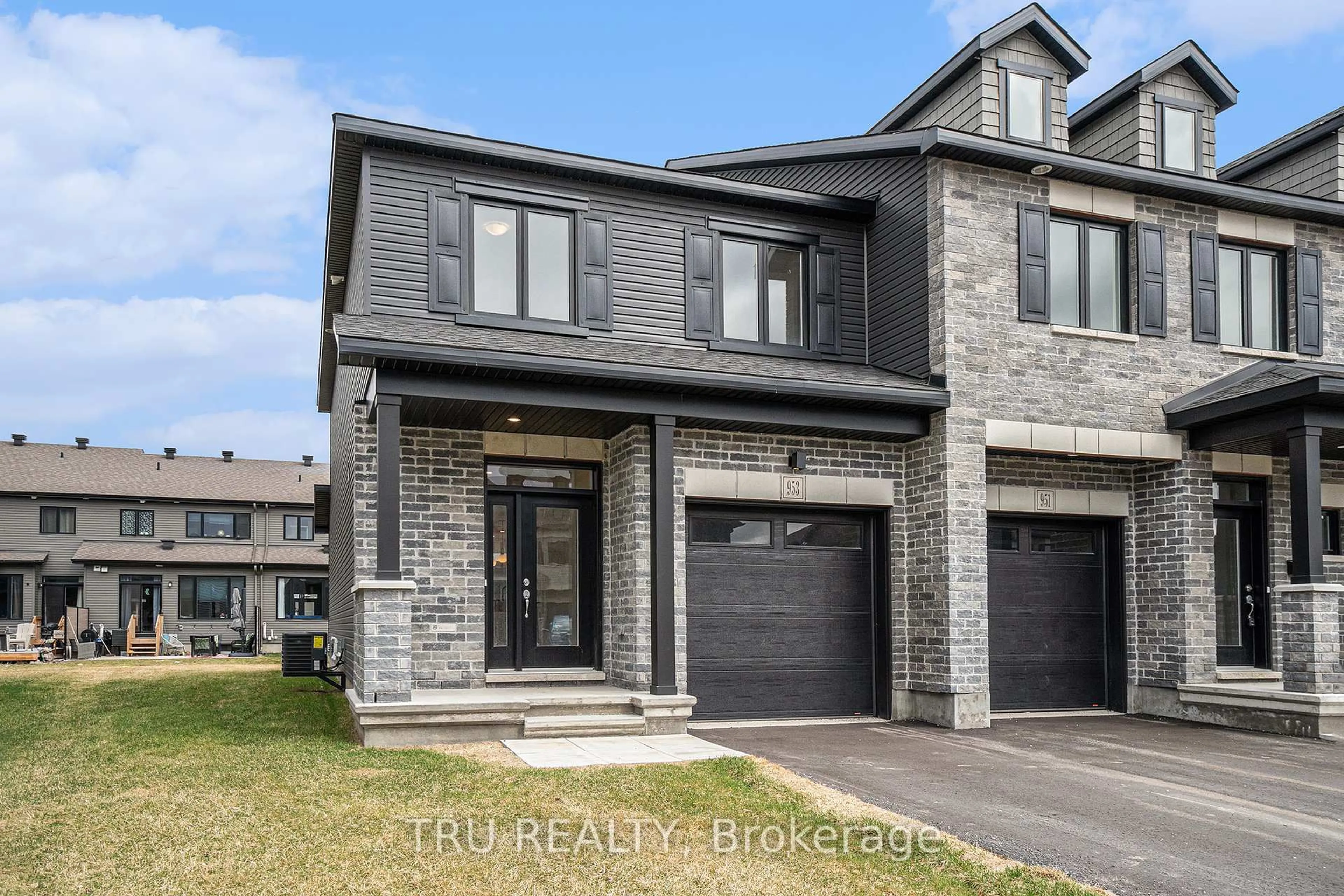 Home with brick exterior material, street for 953 Cologne St, Russell Ontario K0A 1W0