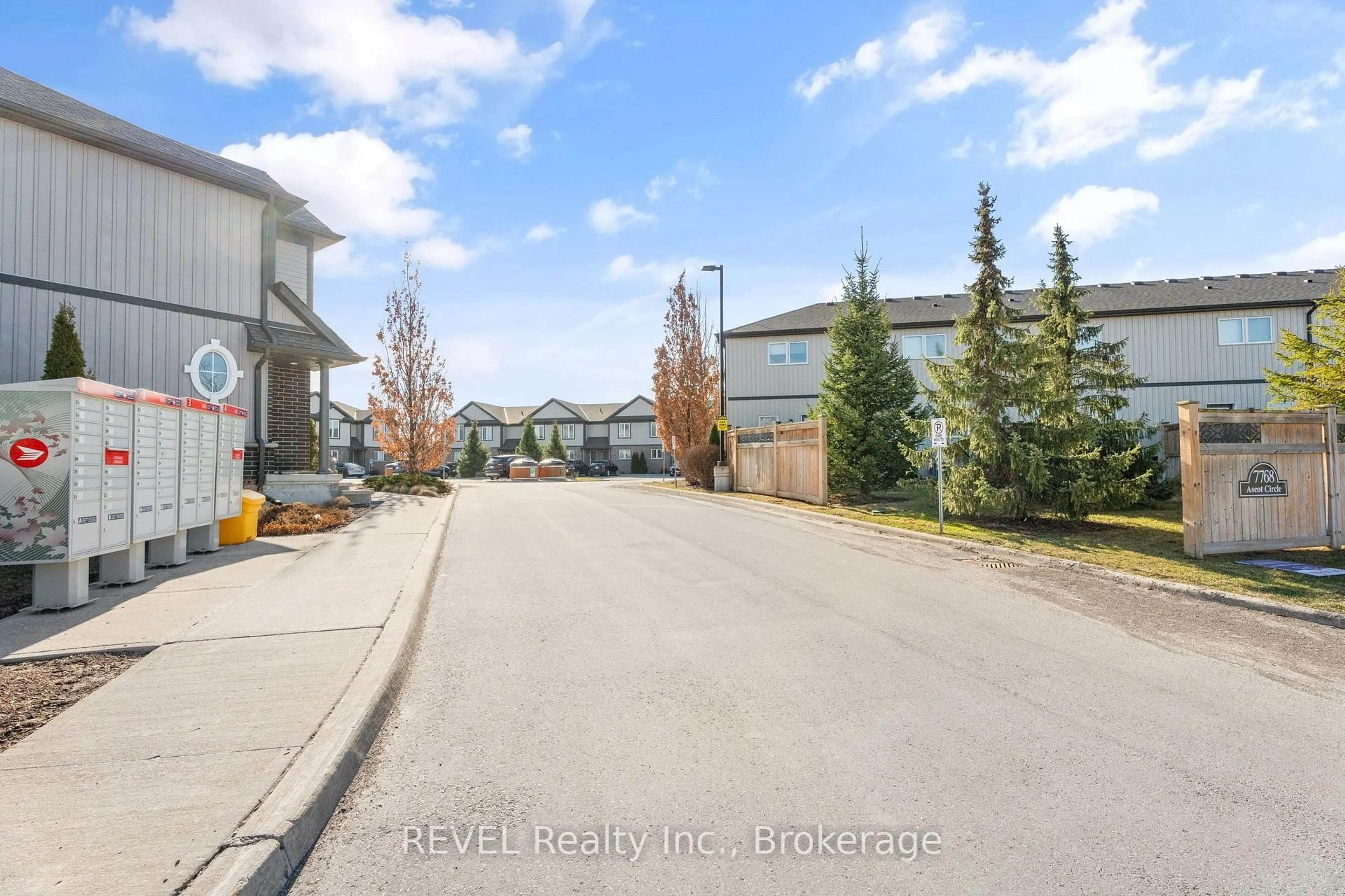 Unknown for 7768 Ascot Circ #21, Niagara Falls Ontario L2H 3P9