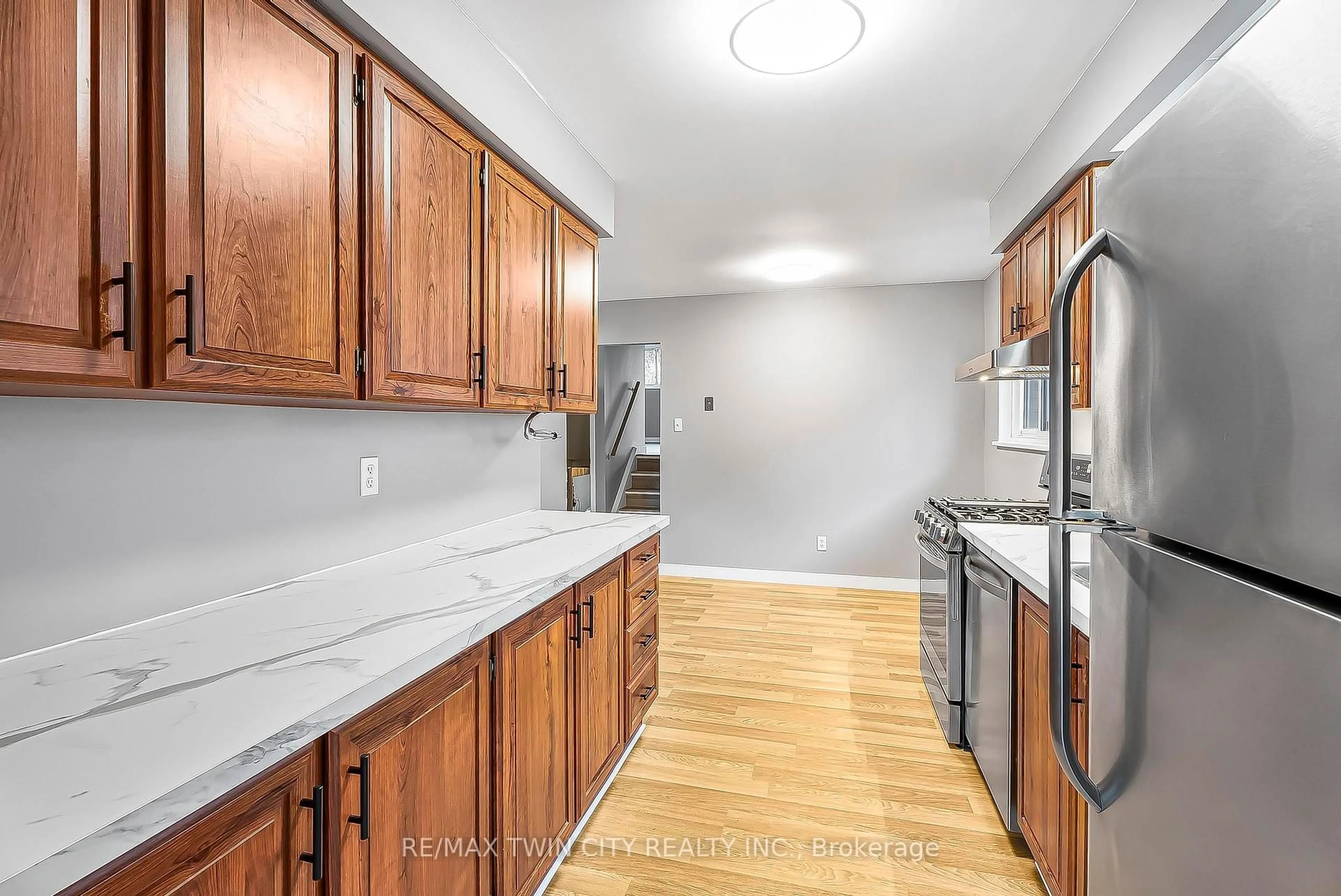 Open concept kitchen, unknown for 82 Hahn Ave, Cambridge Ontario N3C 2X9