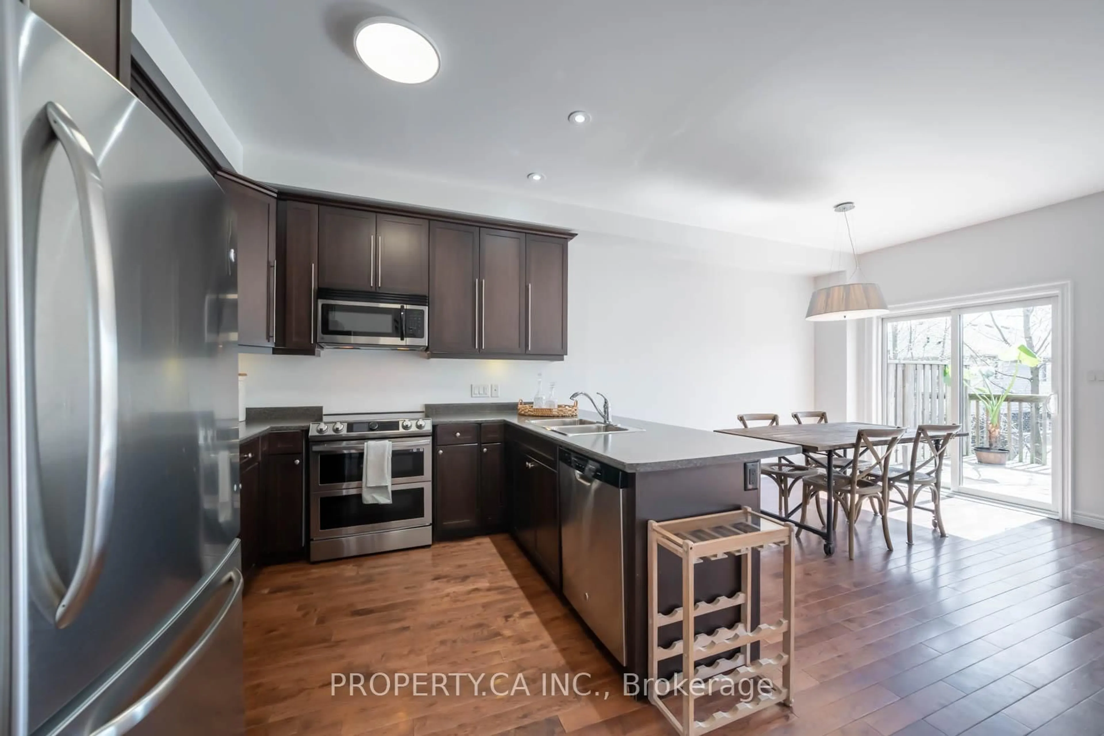 Unknown for 1030 Oakcrossing Gate #29, London North Ontario N6H 0H1