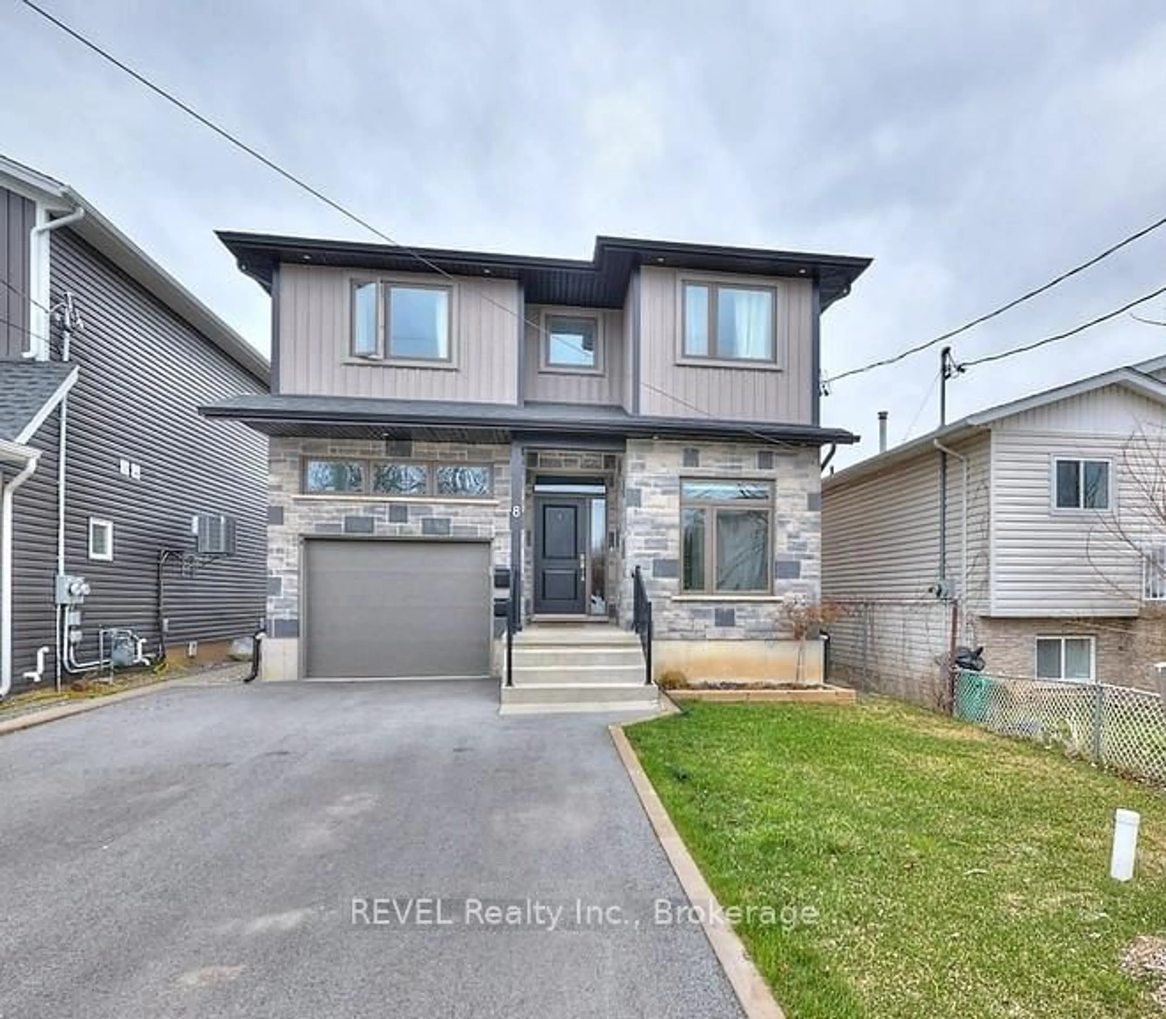 Home with brick exterior material, street for 8 Nash St, St. Catharines Ontario L2S 1B5