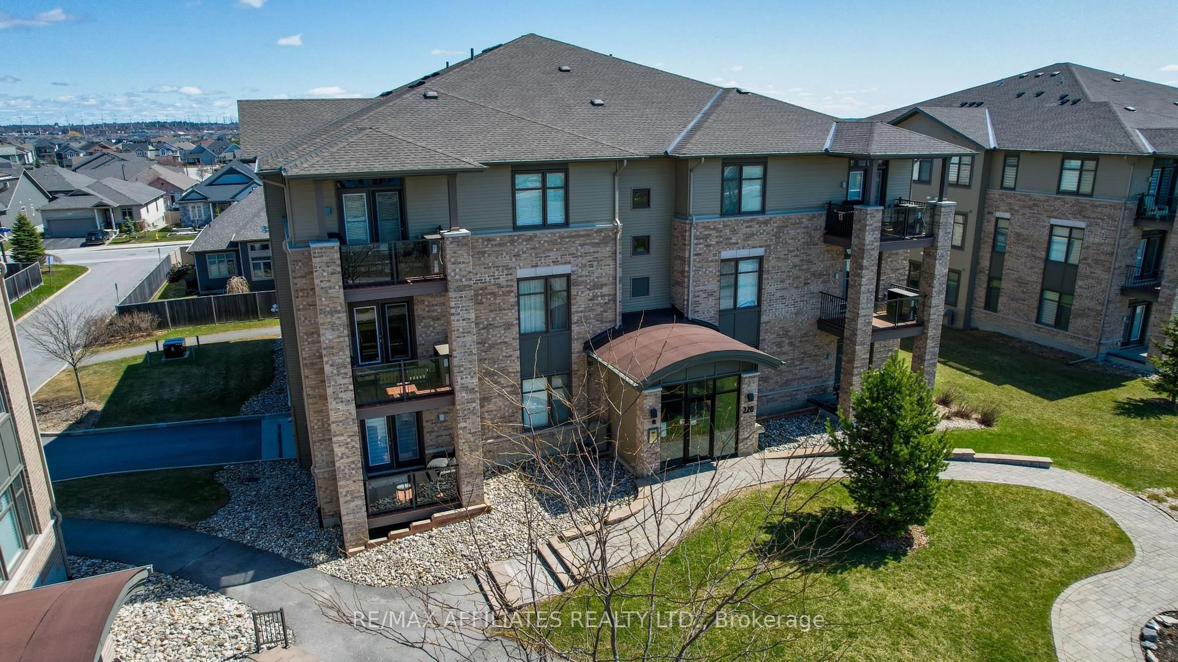 A pic from outside/outdoor area/front of a property/back of a property/a pic from drone, building for 220 Janka Private #201, Ottawa Ontario K2V 0E6