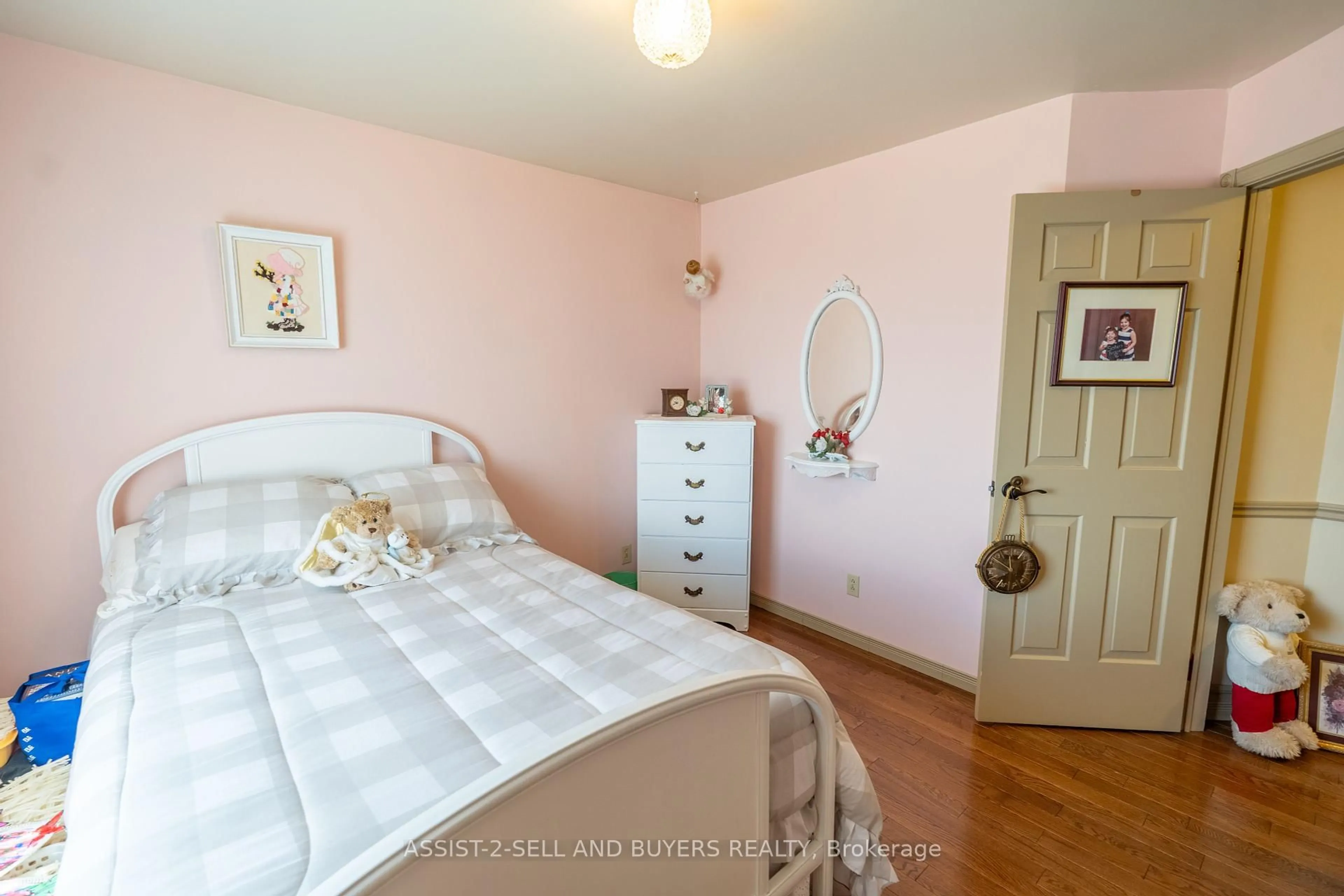 Bedroom with bed, unknown for 15800 County Rd 18 Rd, South Stormont Ontario K0C 1R0