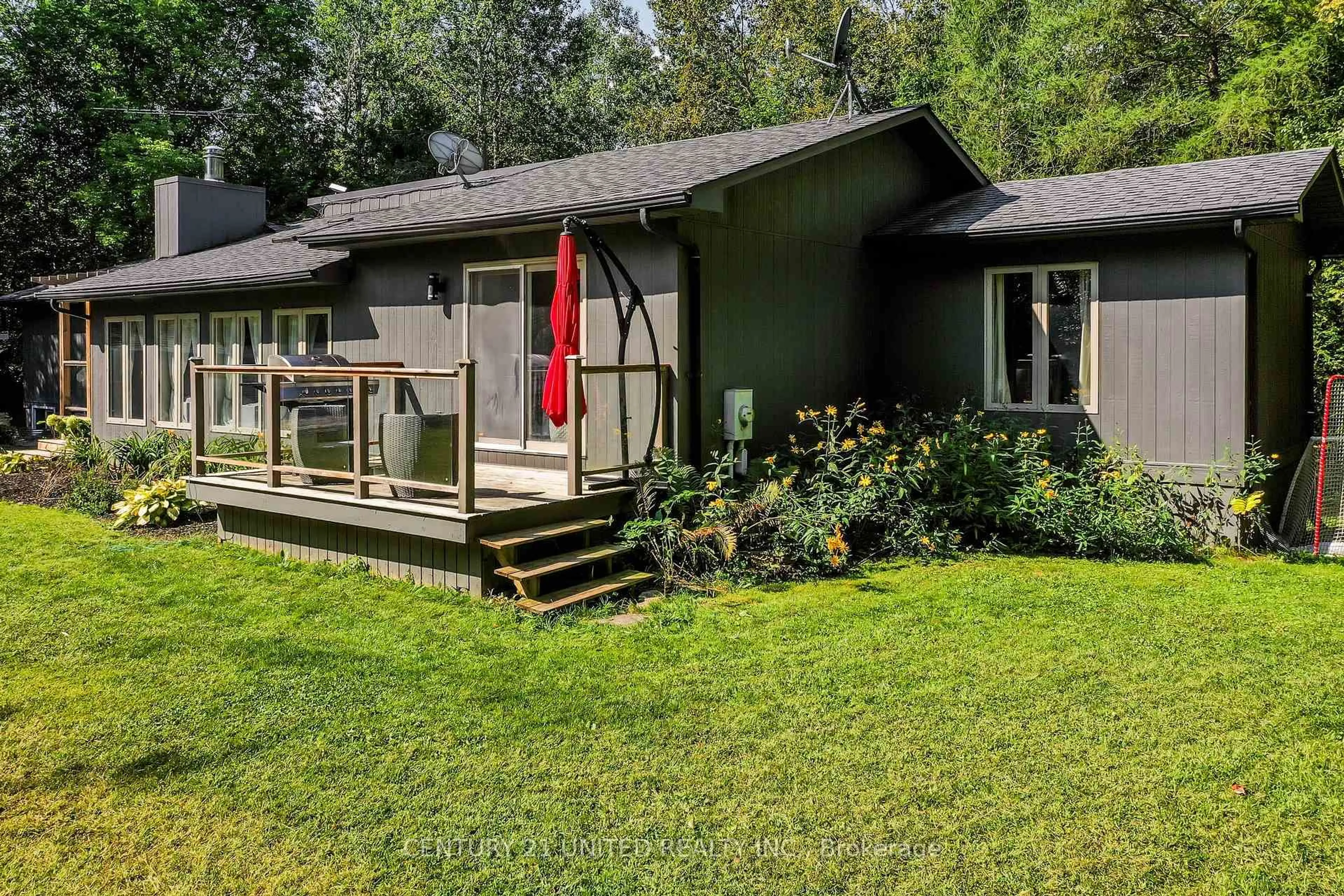 Home with vinyl exterior material, unknown for 789 Old Mill Rd, Kawartha Lakes Ontario K0L 2W0