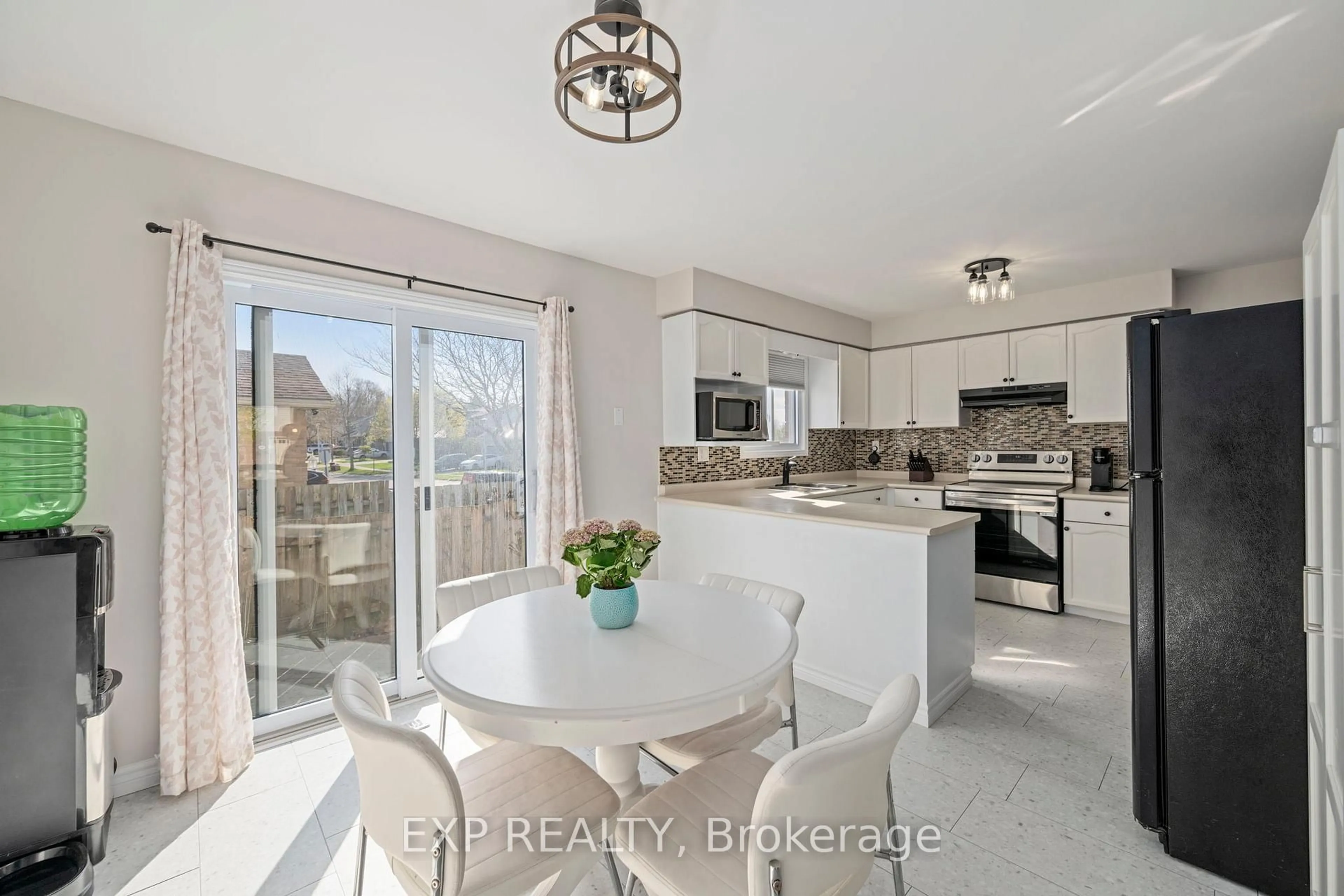 Open concept kitchen, ceramic/tile floor for 1930 MARCONI Blvd #1, London East Ontario N5V 4S2