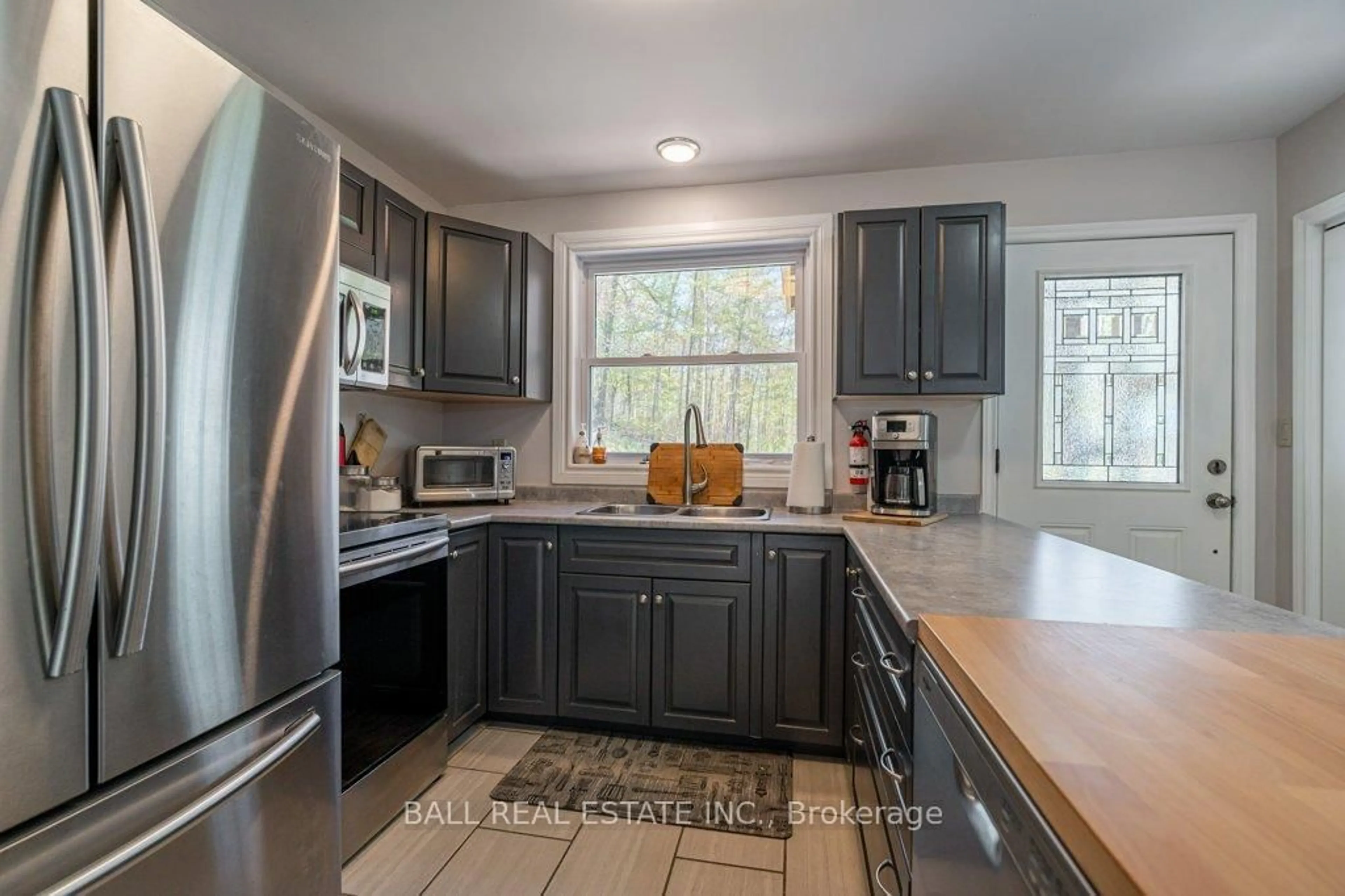 Open concept kitchen, unknown for 75 Woodlawn Dr, Trent Hills Ontario K0L 1Y0