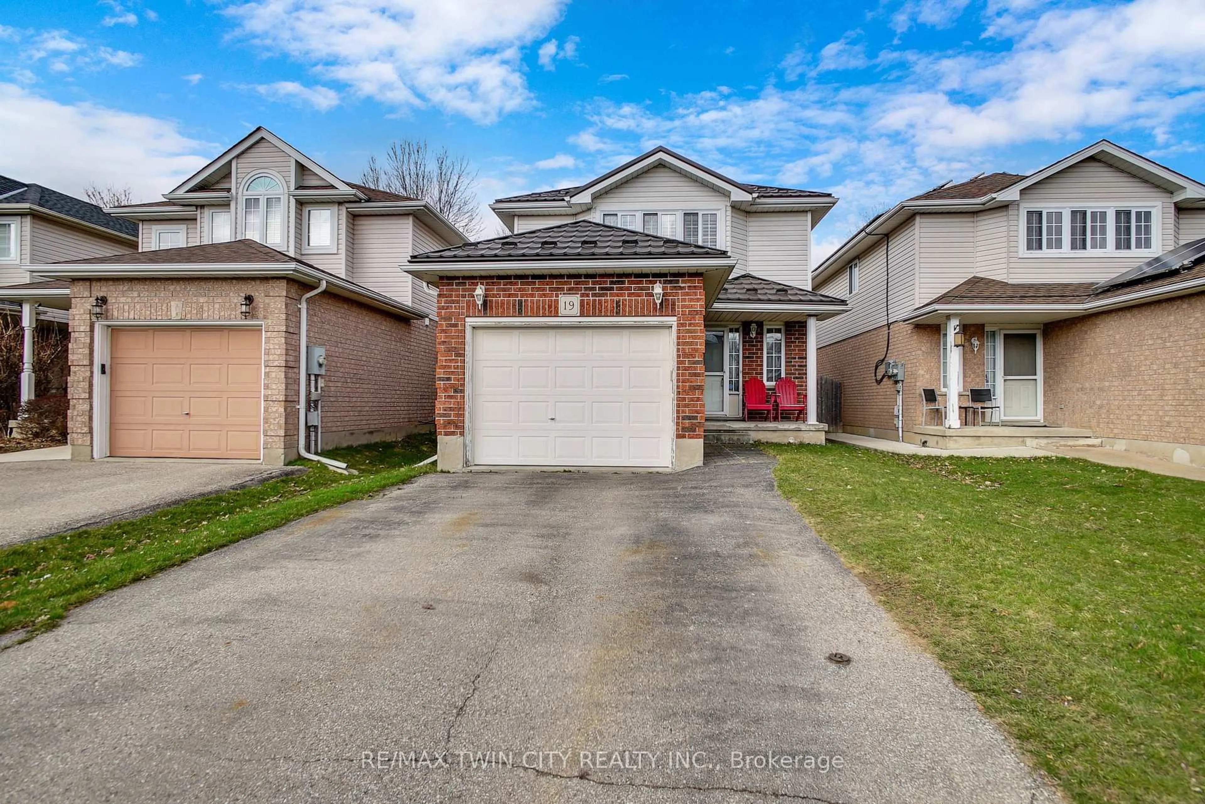 Unknown for 19 Haskell Rd, Cambridge Ontario N1P 1E3