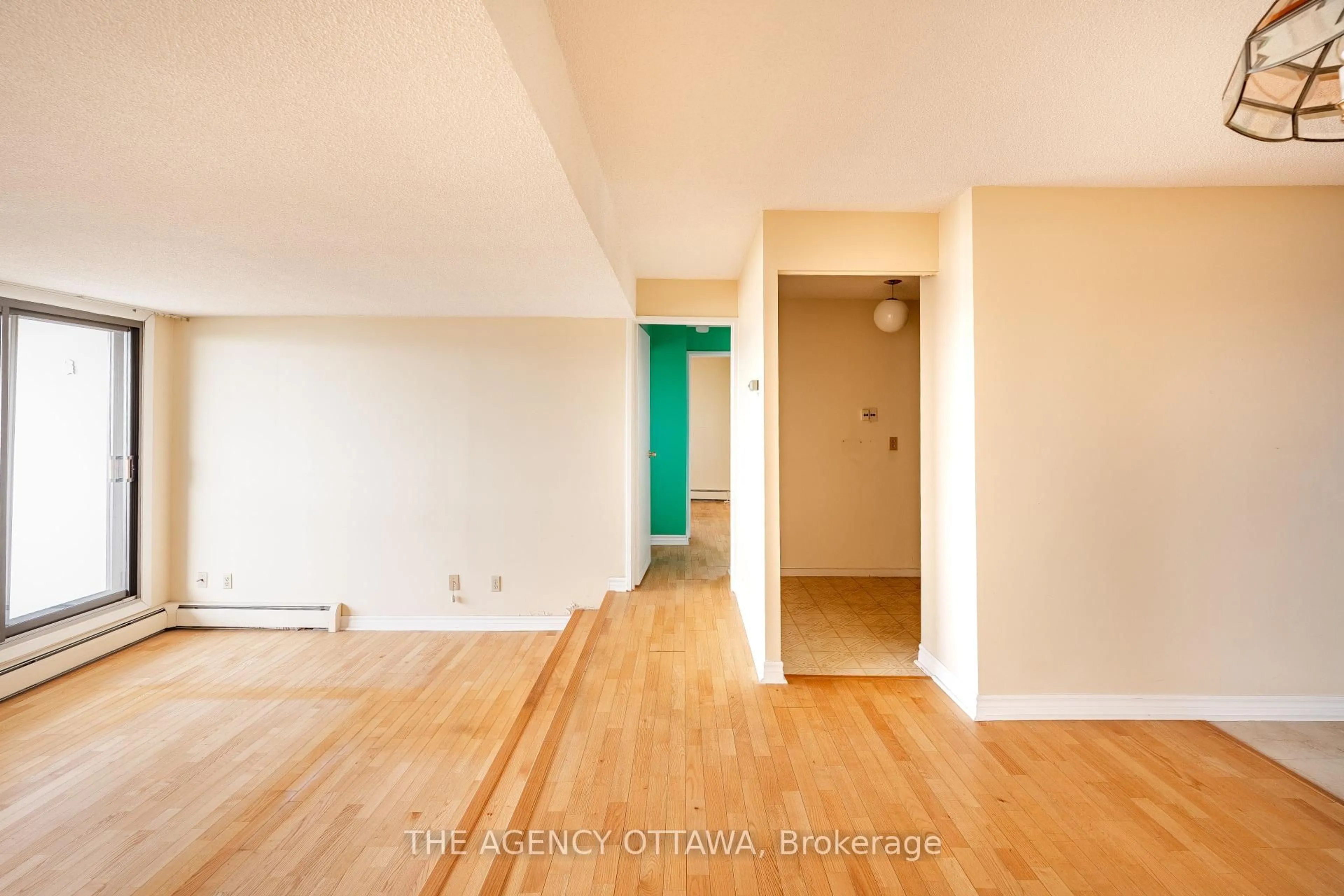 Unknown for 415 Greenview Ave #1708, Ottawa Ontario K2B 8G5